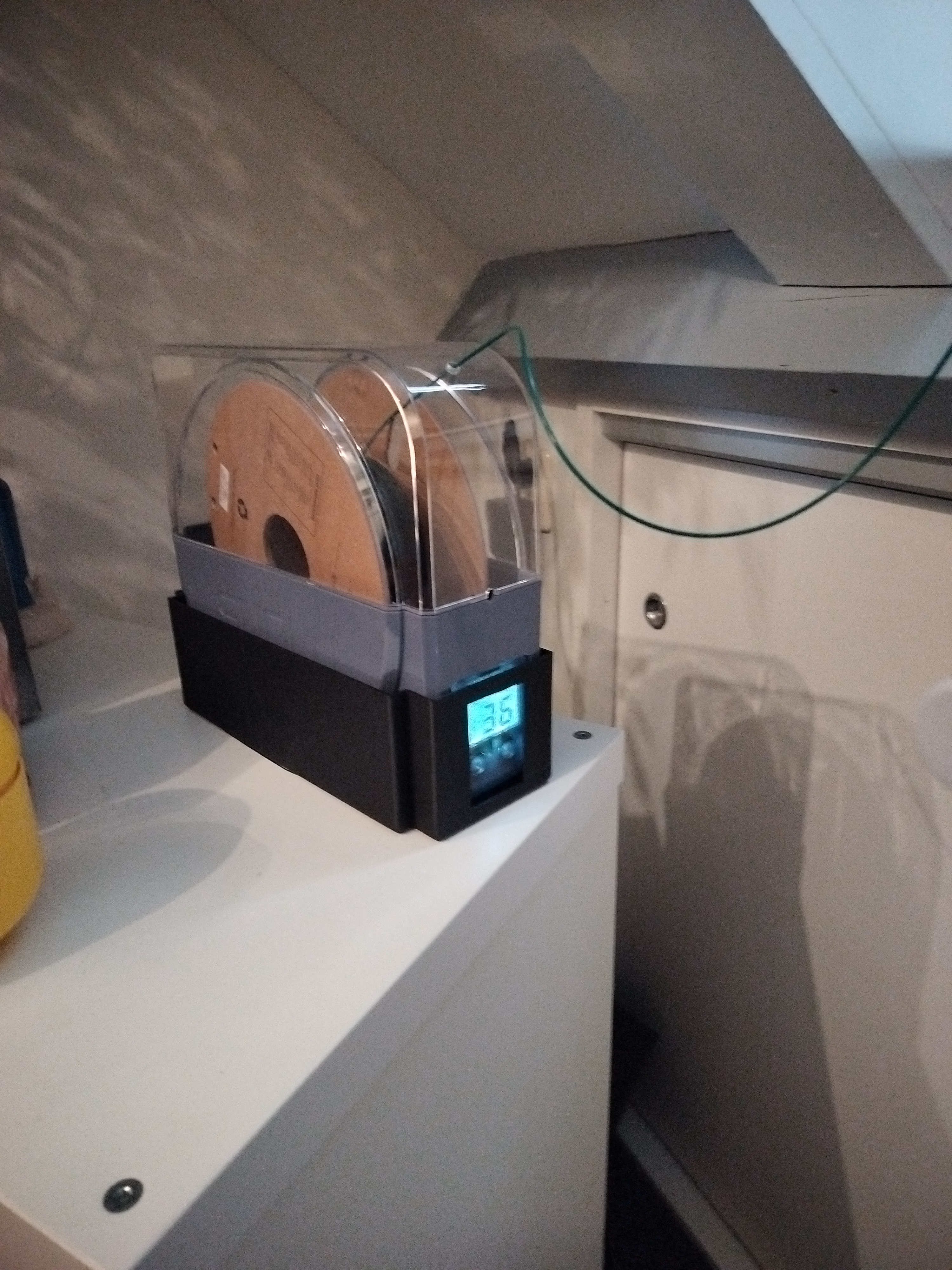 SUNLY Dryer S1 Holder to screw on to surface