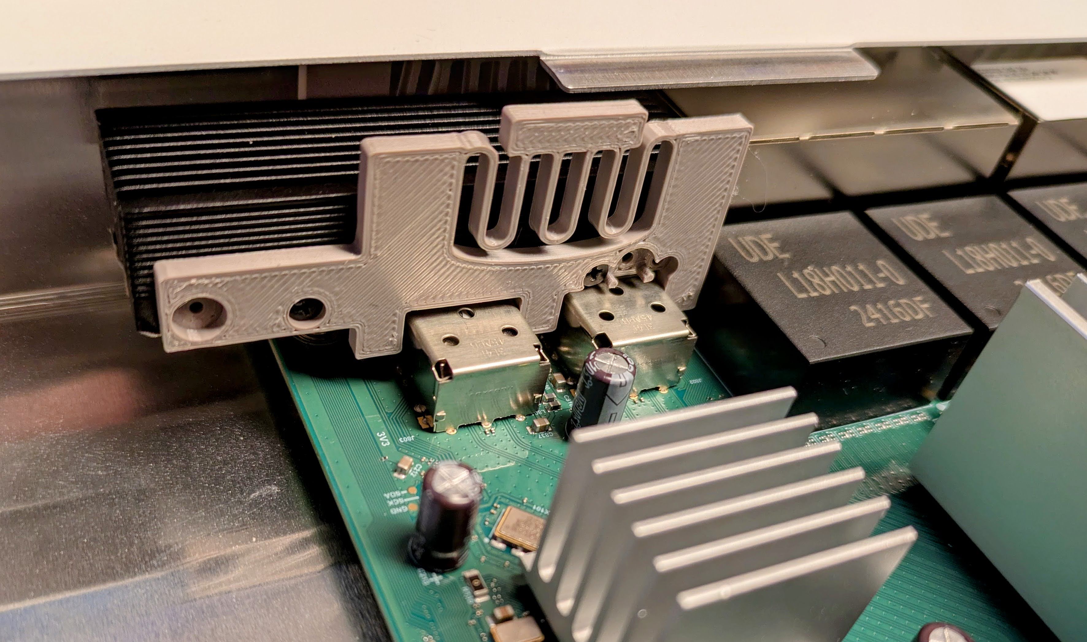Mikrotik CSS326-24G-2S+ SFP+ cooler