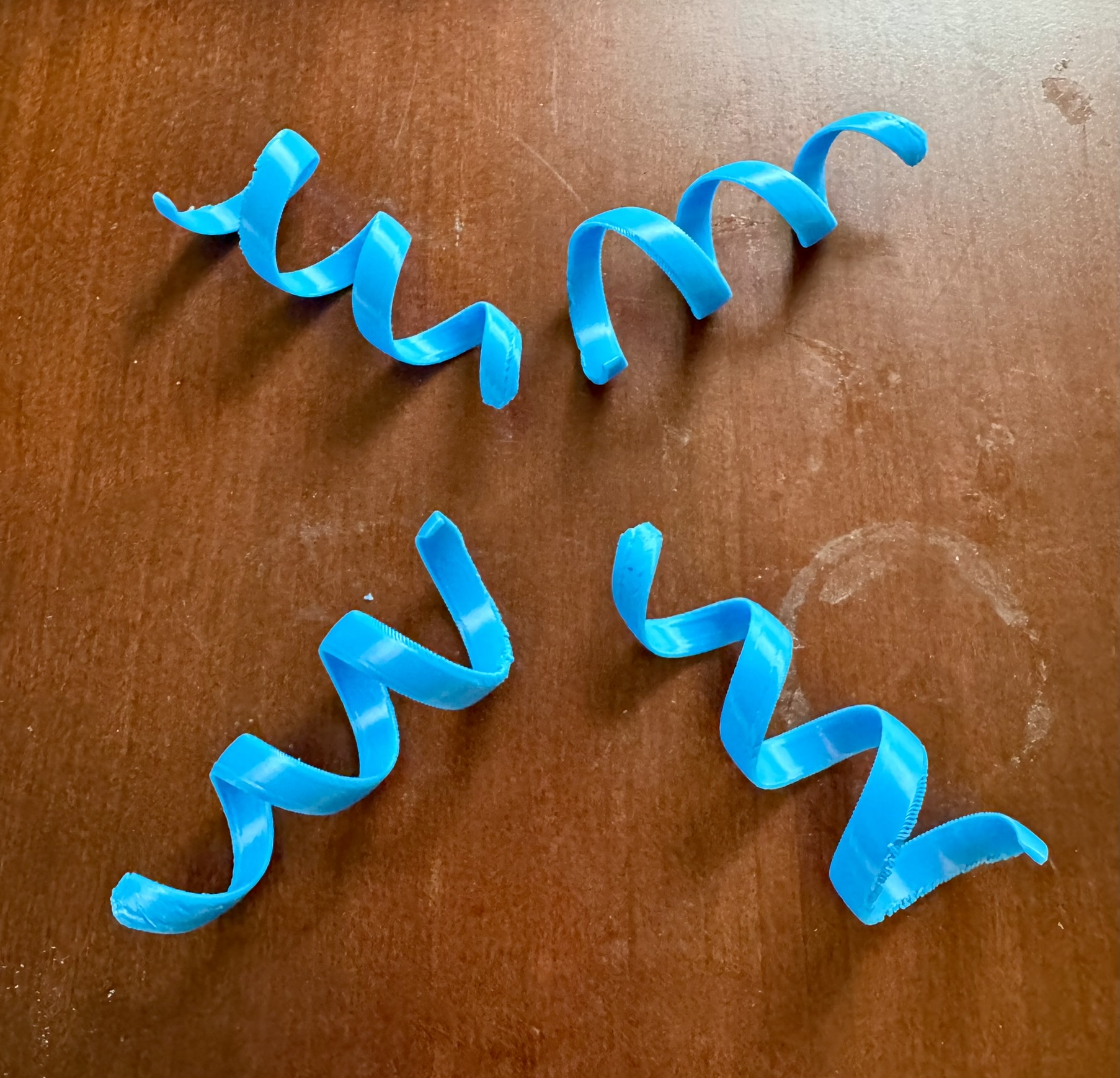 Miniatura 2 do modelo 3D NODE - Spiral Cat Spring, Support-Free 01