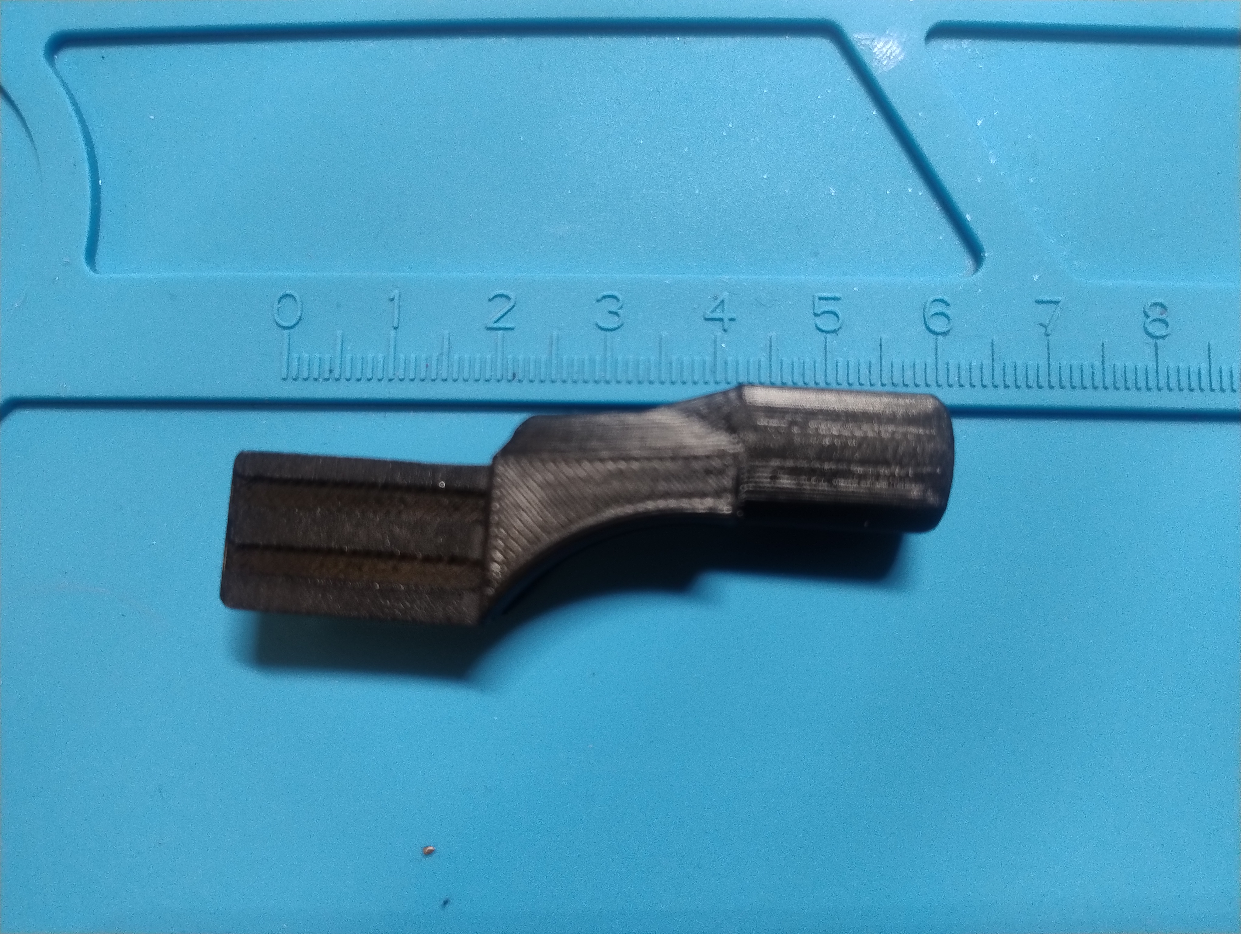 Skoda cap zadneho plata