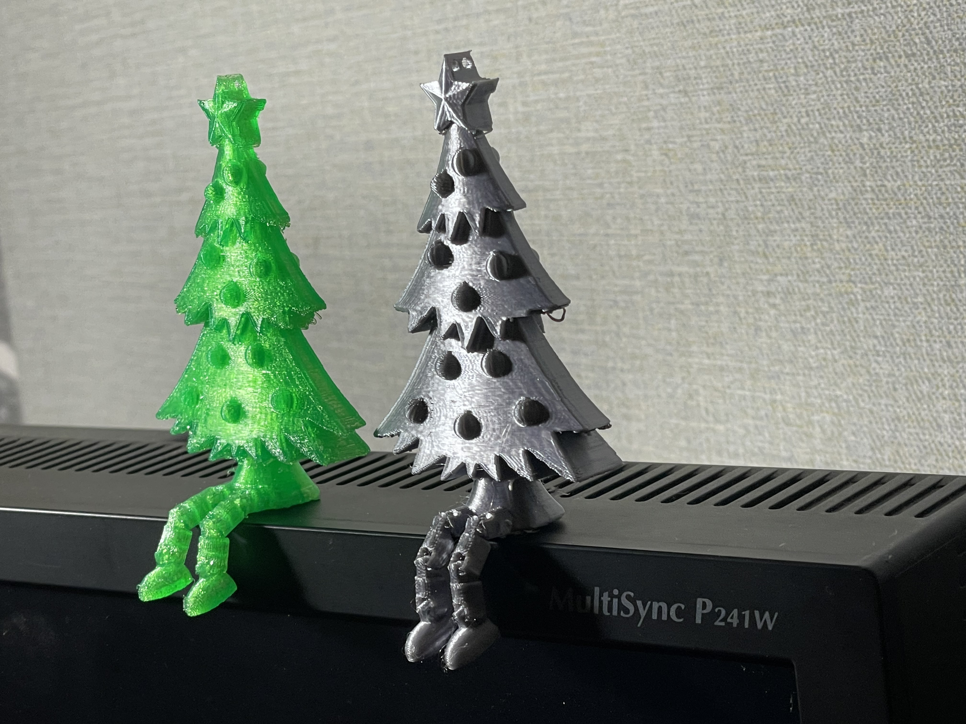 Christmas tree with articulated legs - flexi