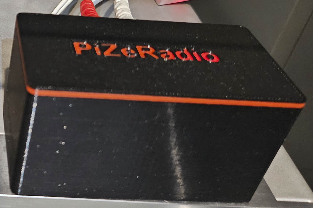 Raspberry Pi Zero + stereo output sockets case customisable parametric OpenSCAD