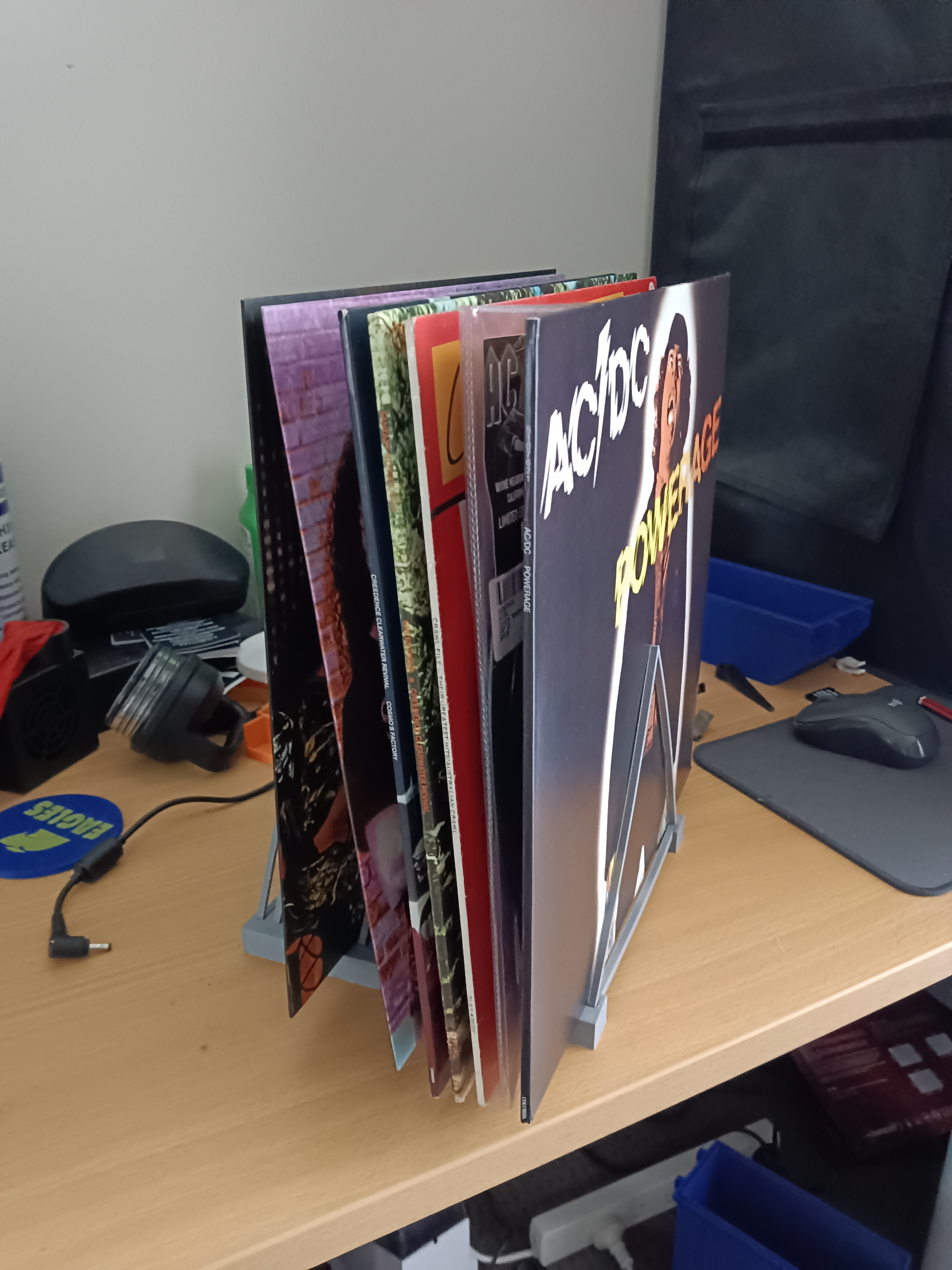 Vinyl Stand