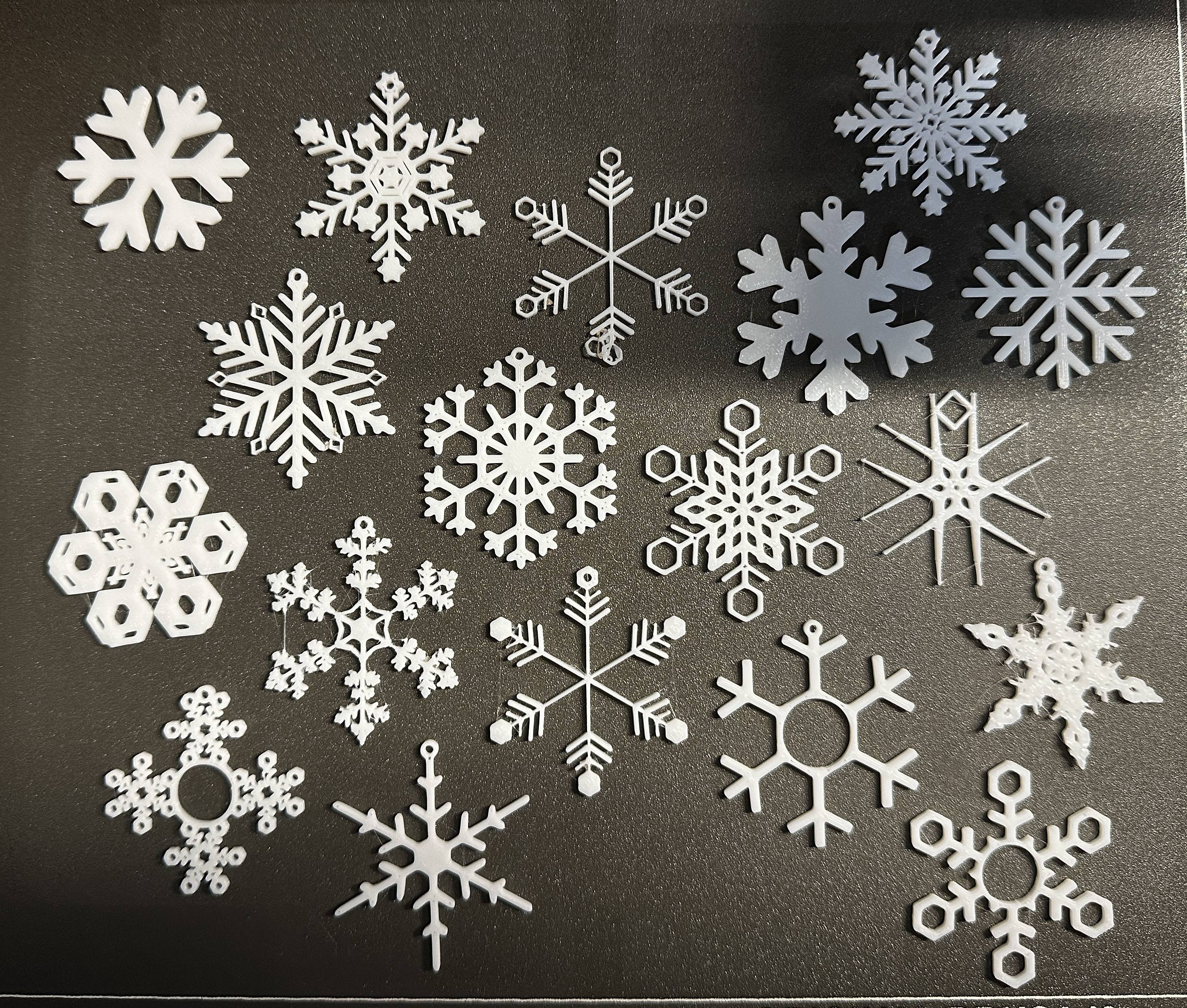 Snow Flake Collection with small top hanger loop für Christmas tree decoration