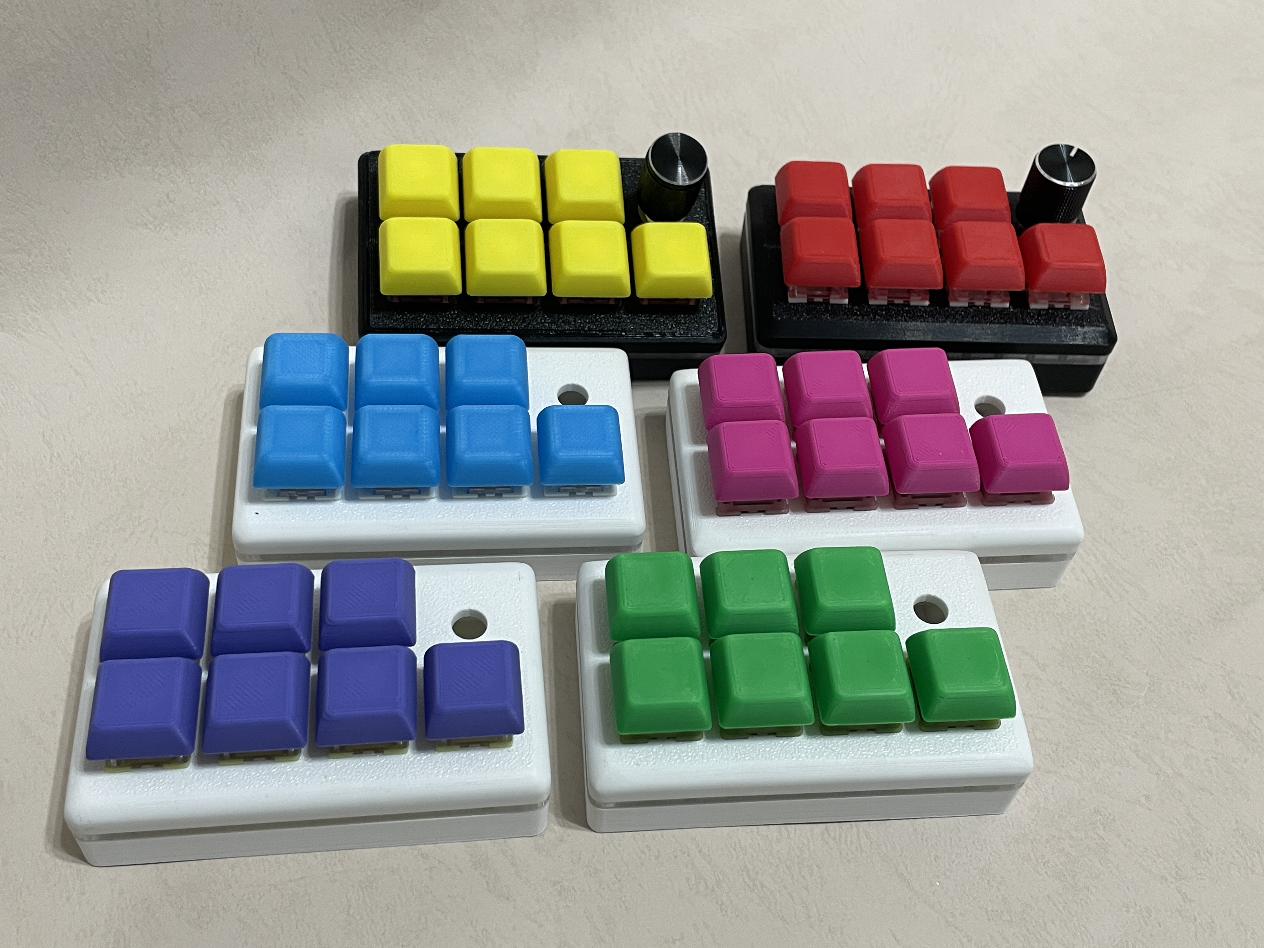 Miniatura 7 do modelo 3D A simple and compact macro keypad