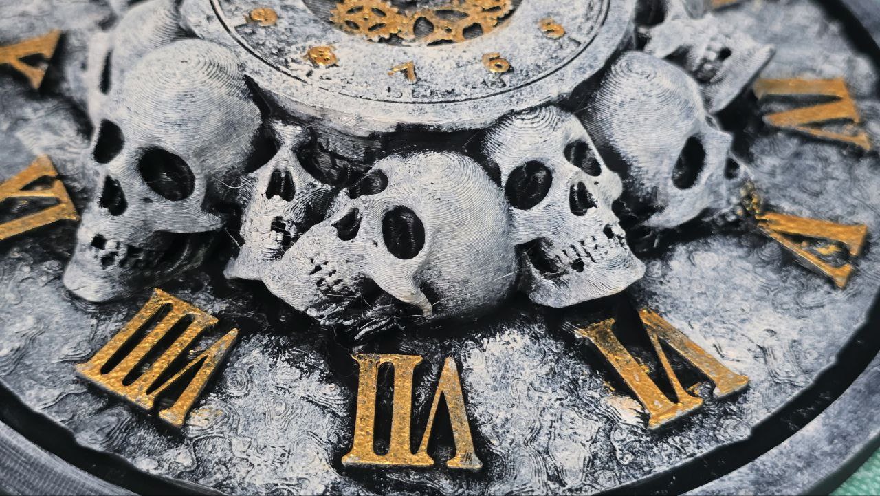 Miniatura 5 do modelo 3D Gothic Skull Clock