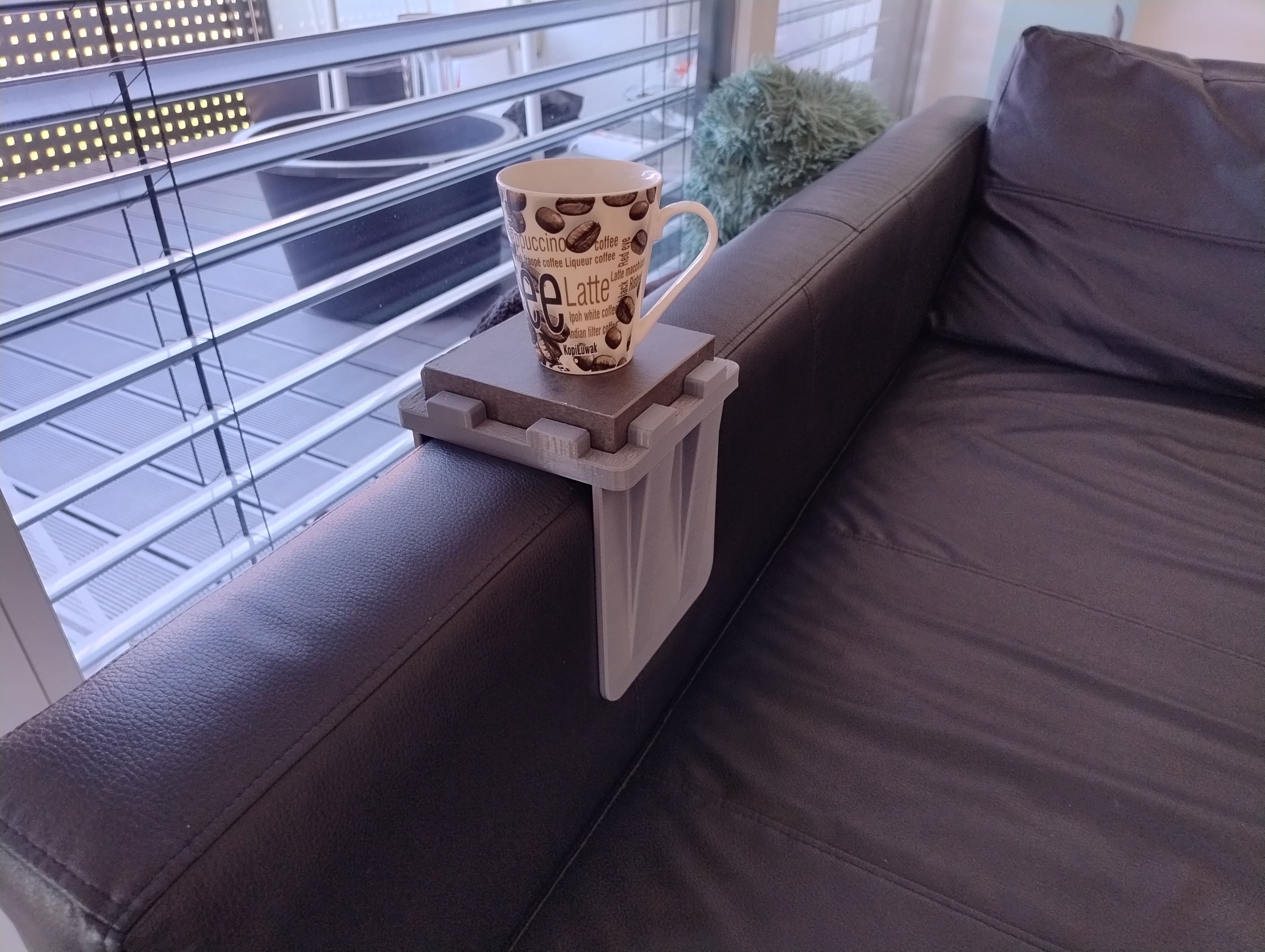 Mini Coffee table for ikea Friheten (or other similar) sofa