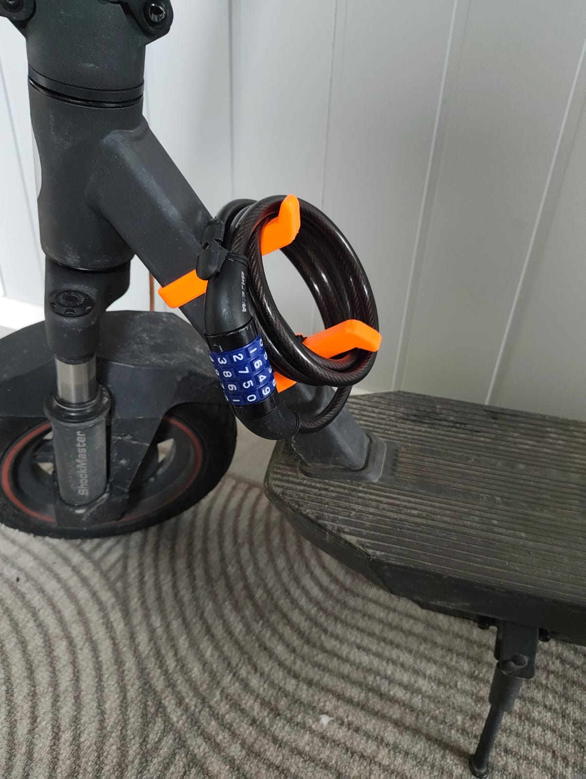 NAVEE GT3 LOCK-CHAIN HOLDER