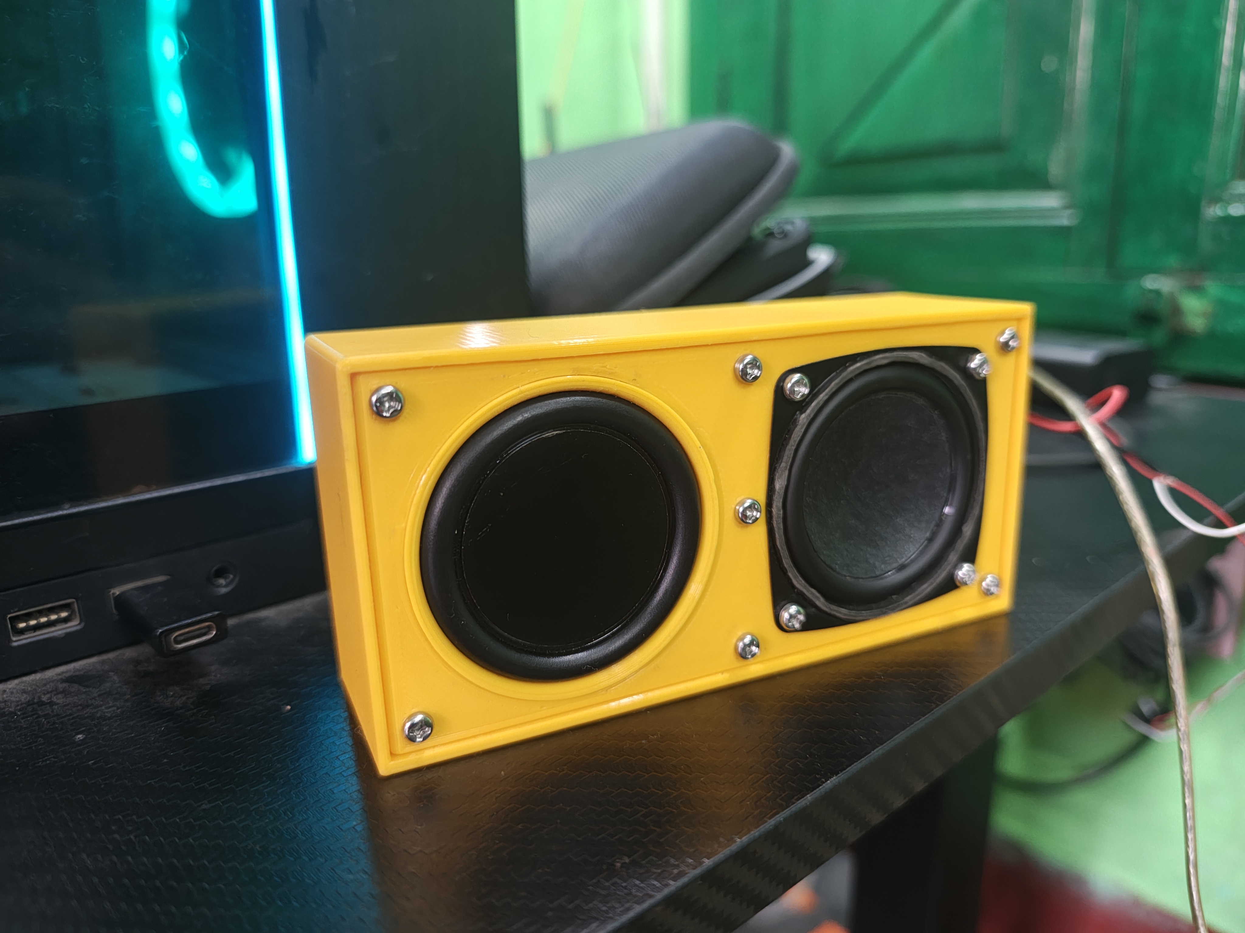 2 inch speaker box