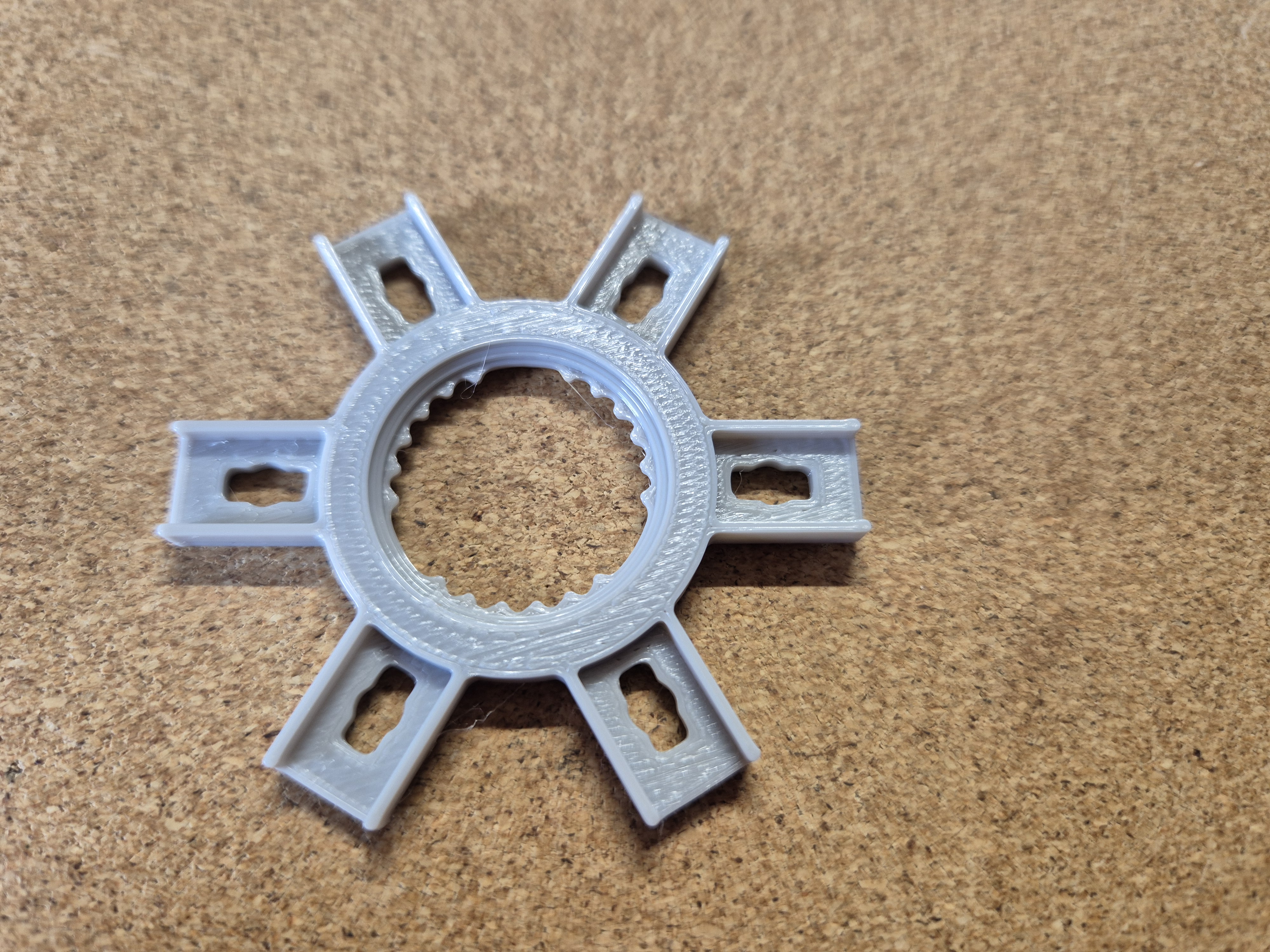 Fischertechnik Nabe-Streben-Verbinder (2-12 Streben) / Hub-to-Strut Connector (2–12 Struts)