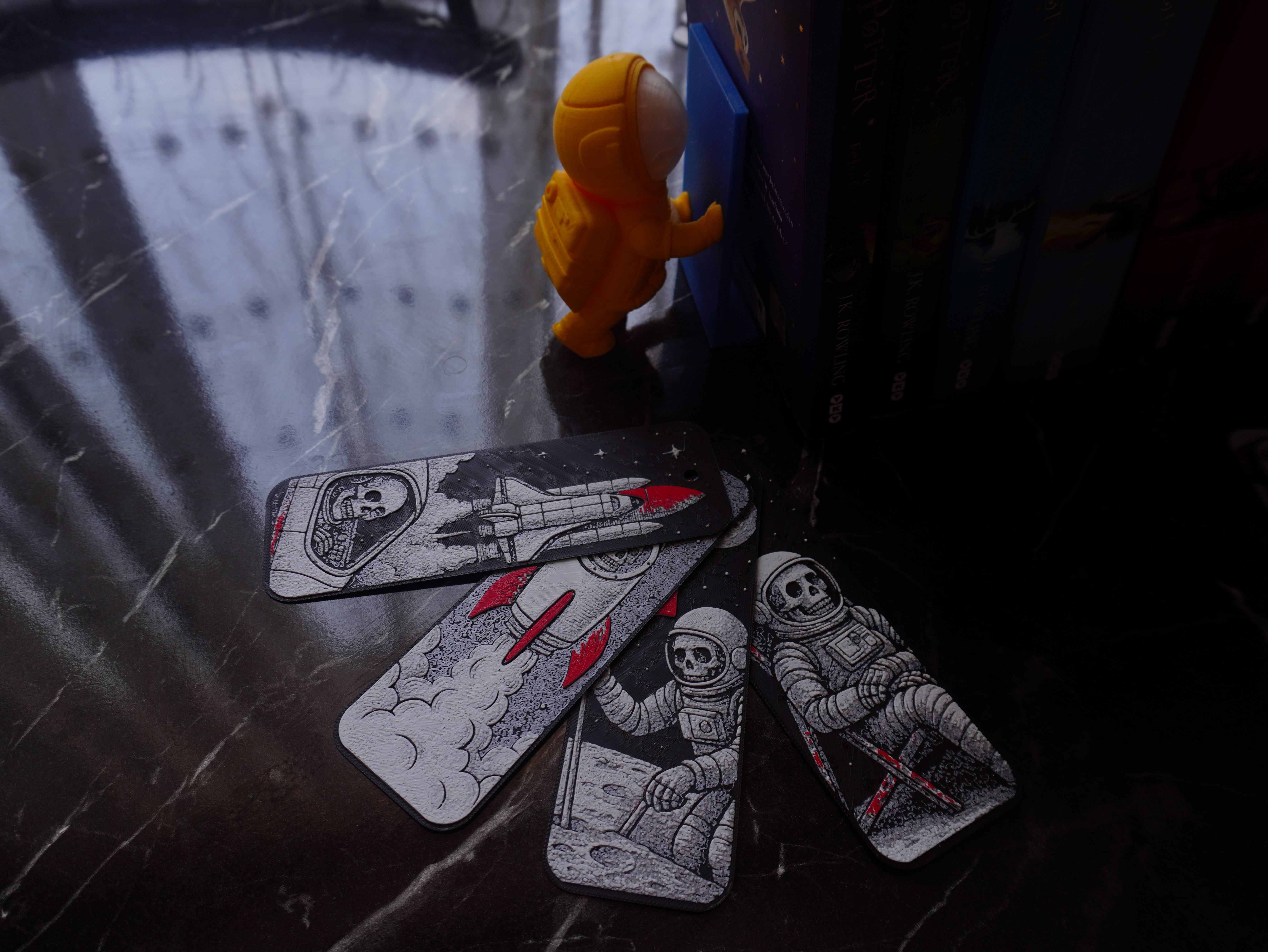 Miniatura 9 do modelo 3D Space Skeleton Bookmarks