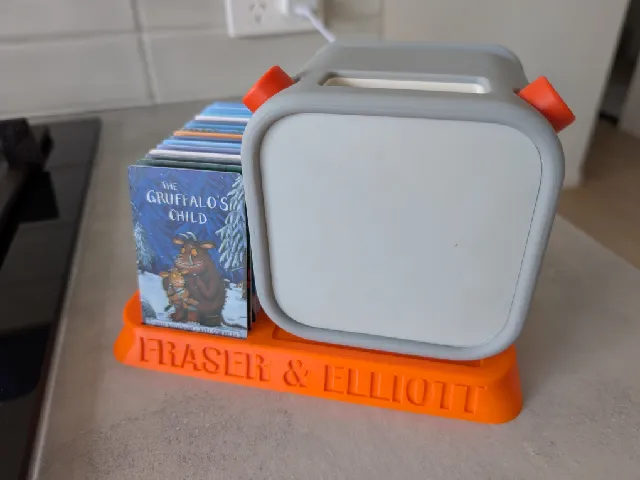 Yoto Player Base with card storage and charger - Gen 2 Gen 3