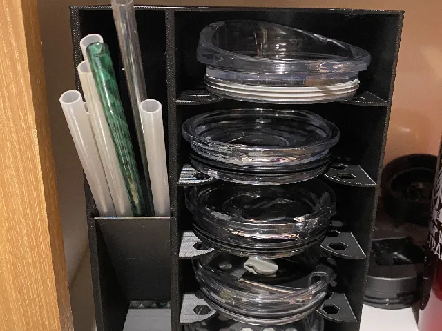 Tumbler Lid and Straw Organizer