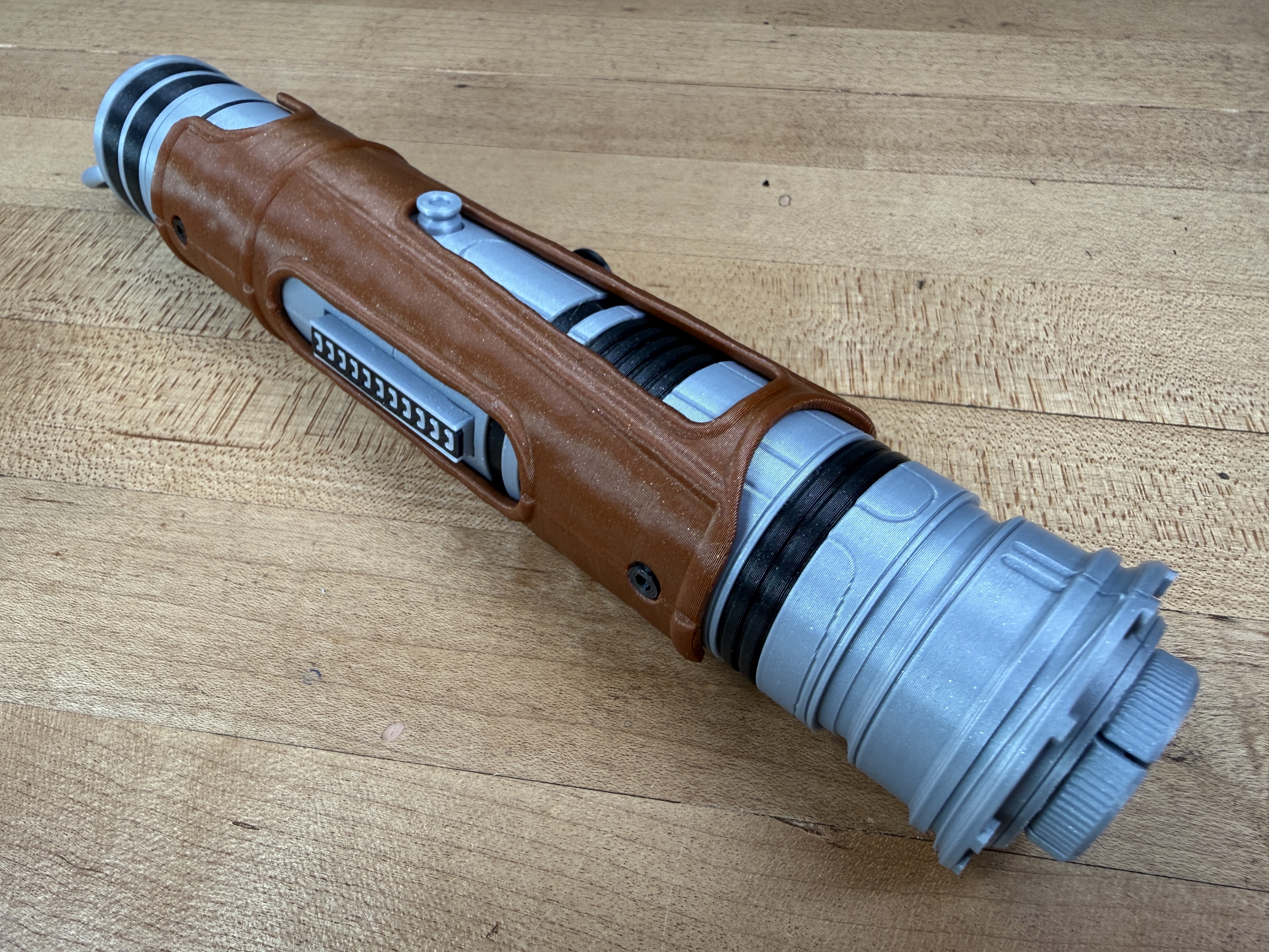 Devon Izara's Collapsing Lightsaber — miniatura 5