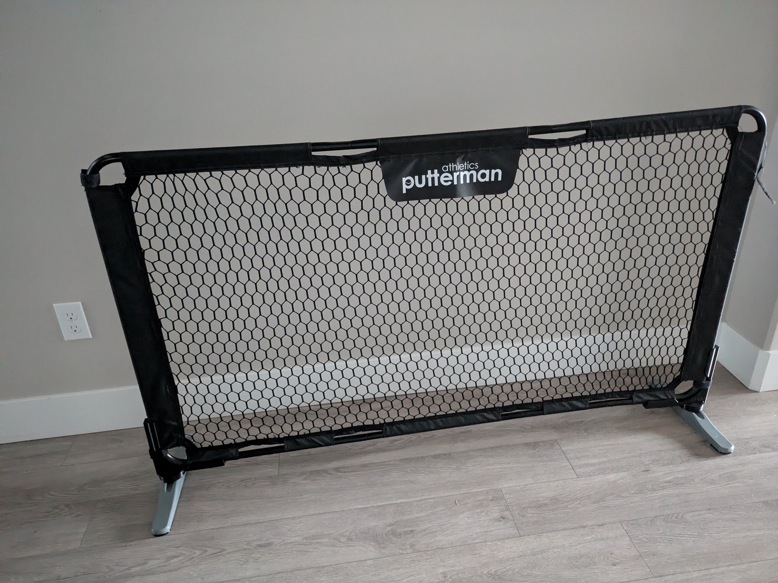 Putterman Divider - Adjustable feet