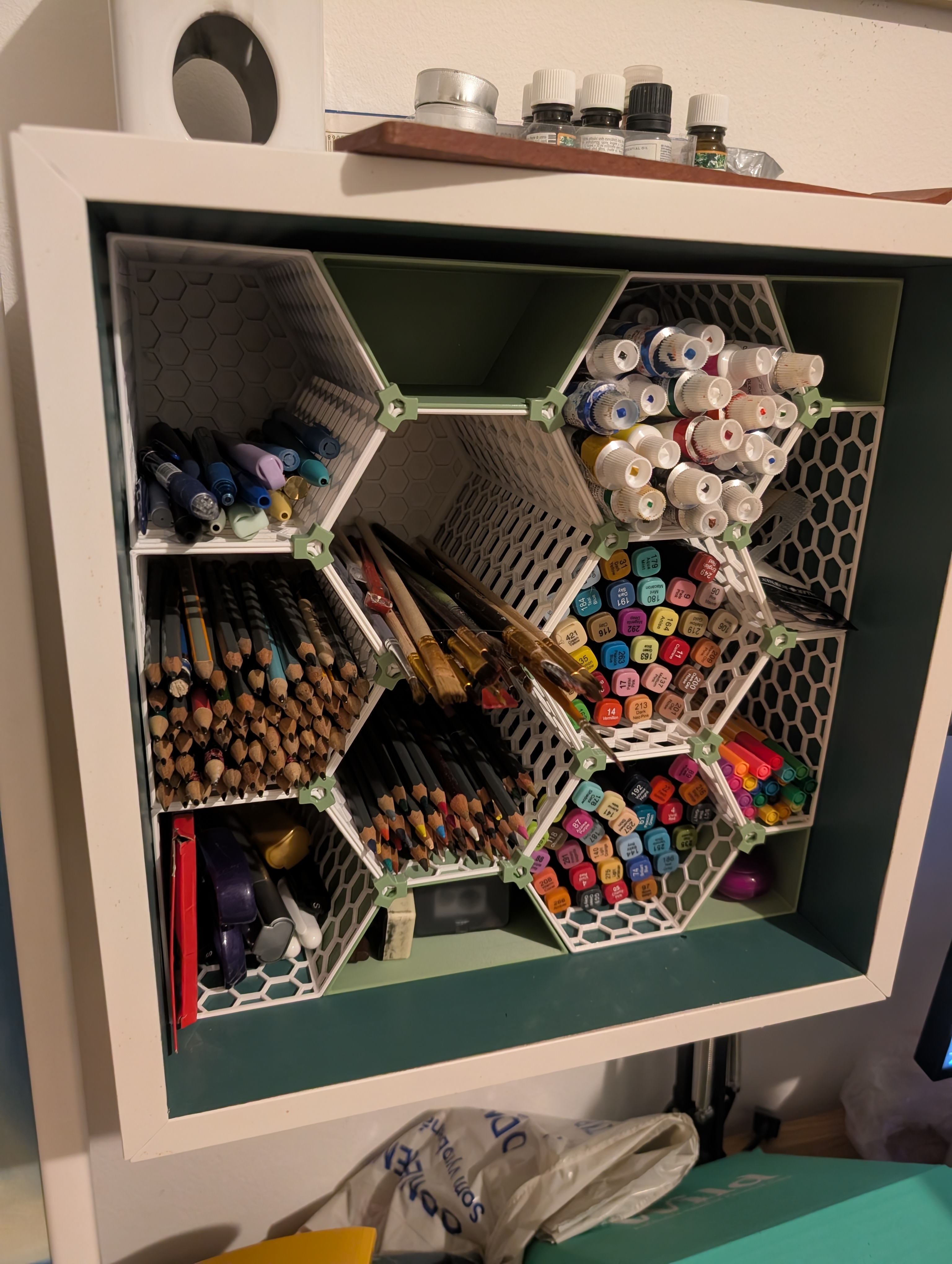 Hexagon storage system (not just) for IKEA Eket