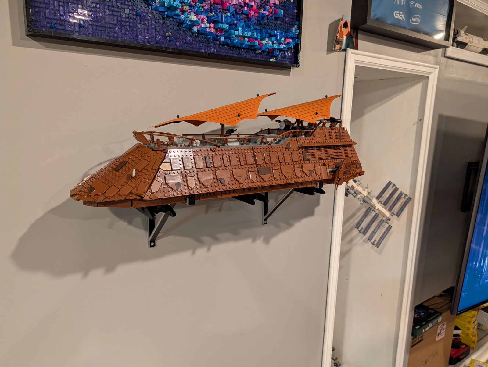 Lego Jabba's Sail Barge 75397 Wall Mount Brackets