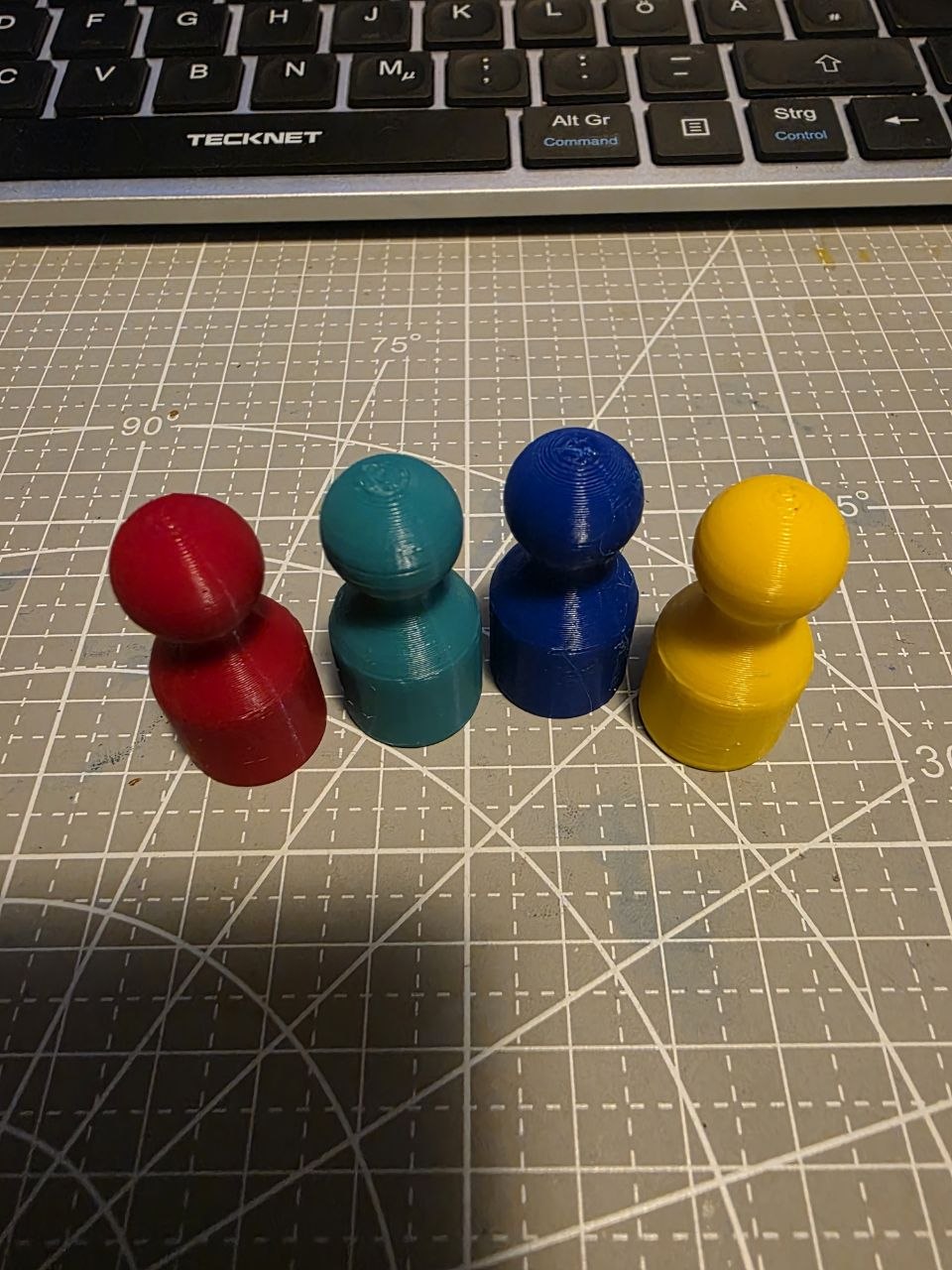 Figurenkegel mit Gewicht