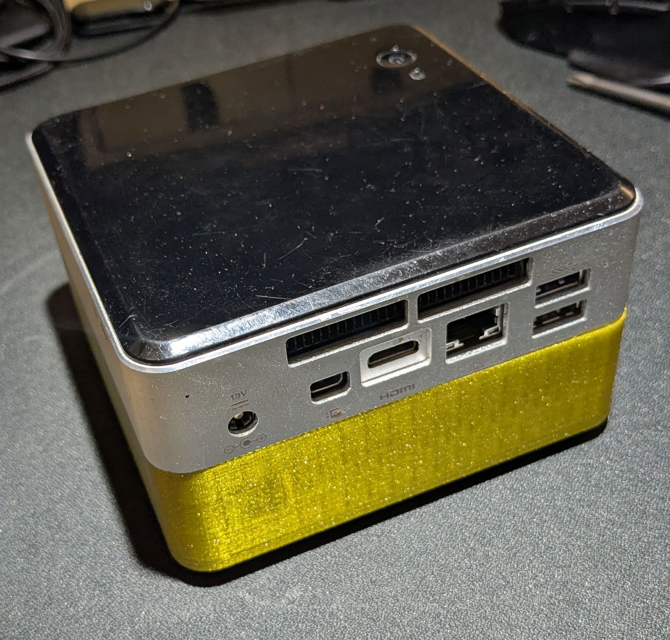 Intel Nuc Case Extension for SSD - non stackable