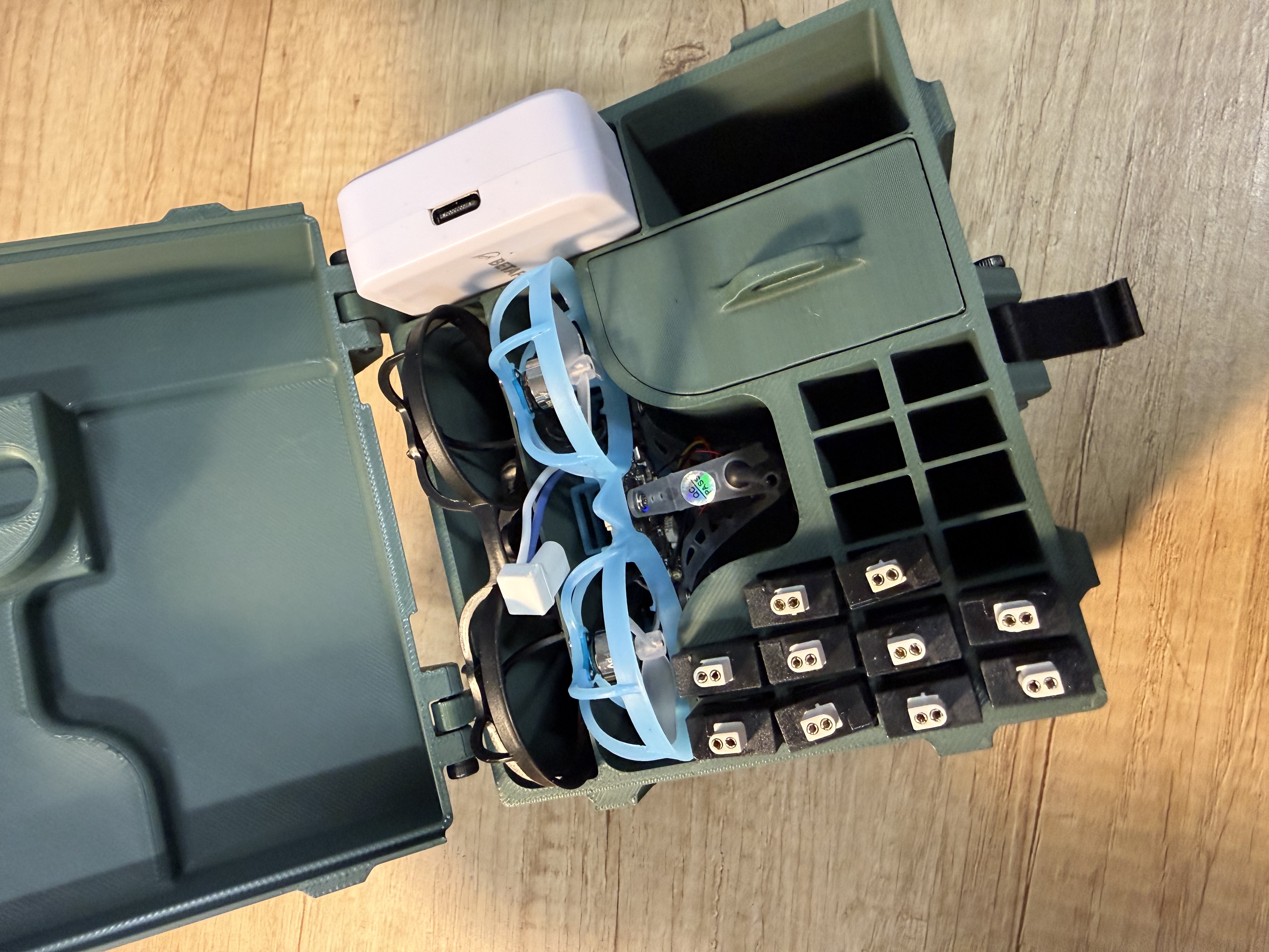 Betafpv air65 rugged box for everything — miniatura 5
