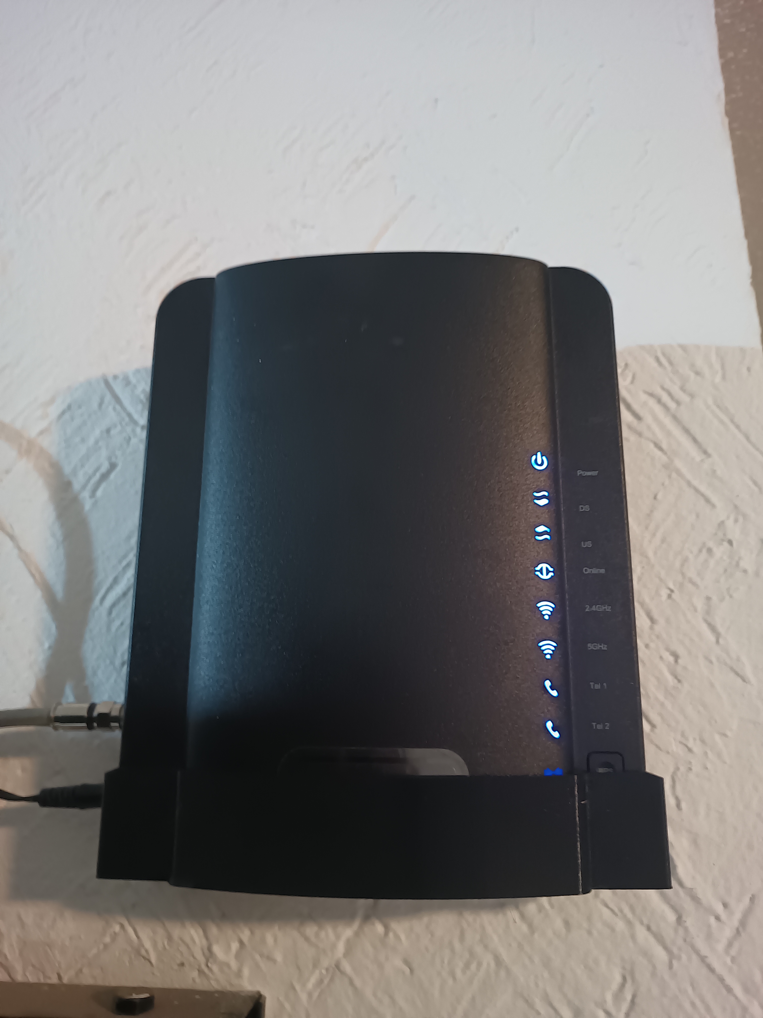 Minimalist Wall Mount for Arris TG2482A – Secure & Sleek Fit