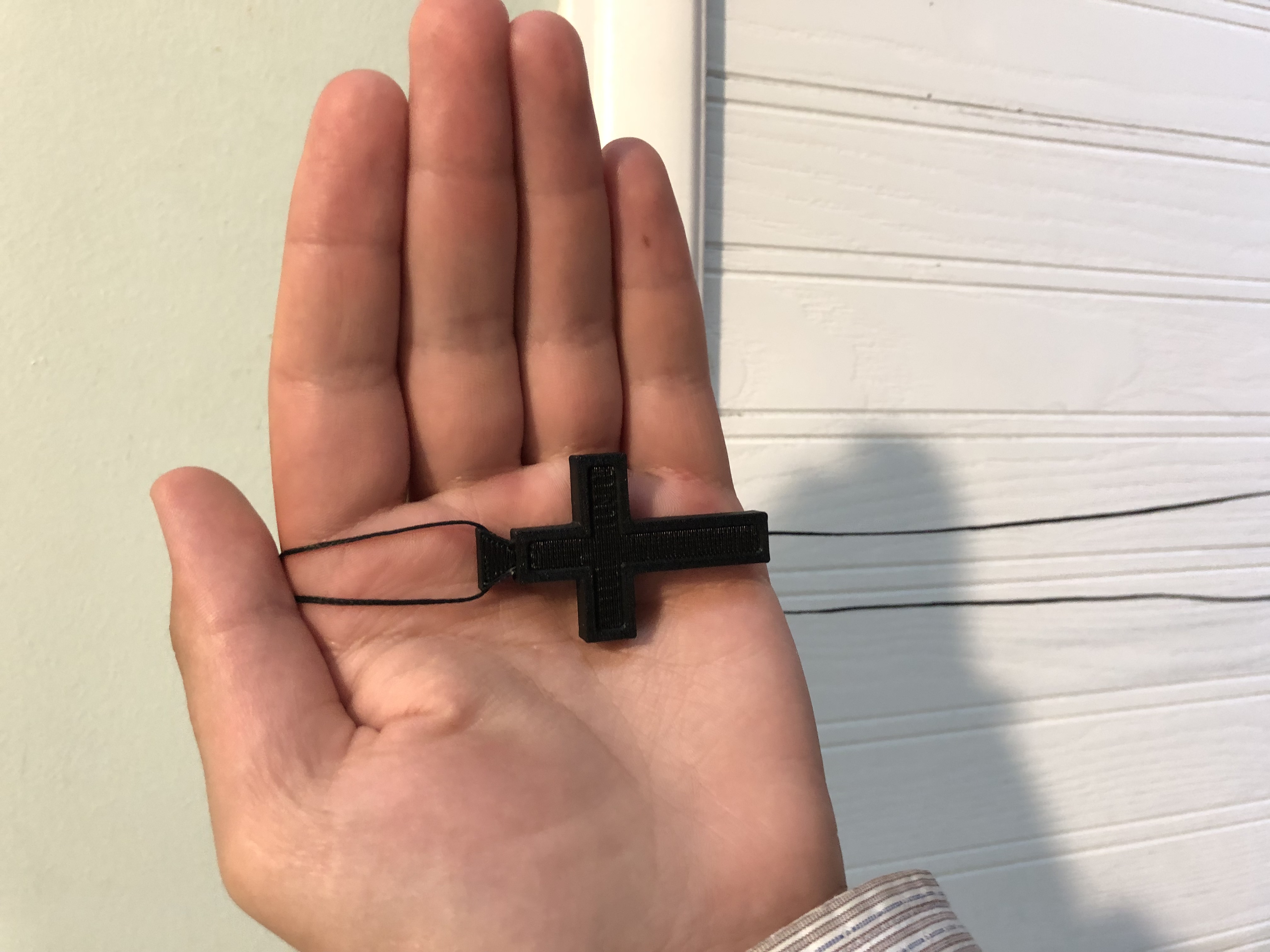 Cute simple cross necklace