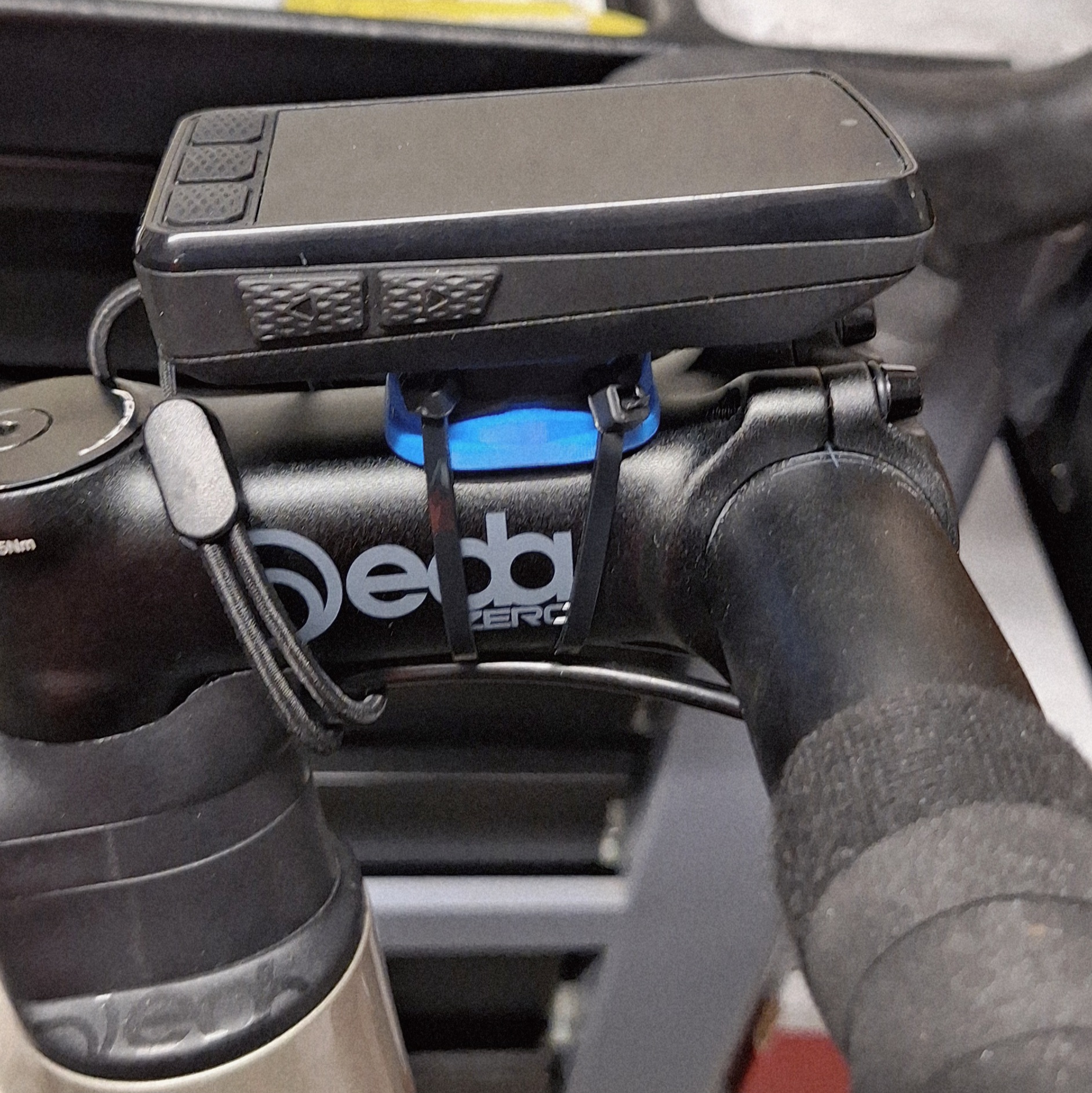 Wahoo soft stem mount