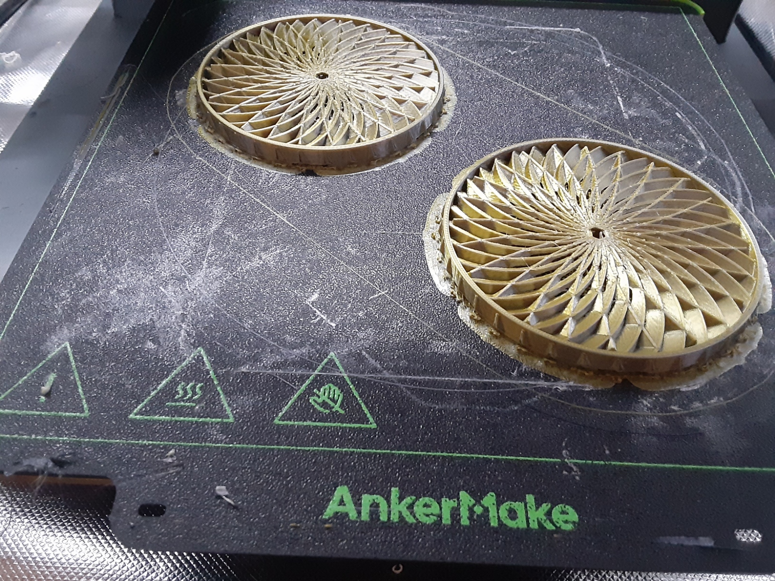Miniatura 3 do modelo 3D Sunflower Coaster