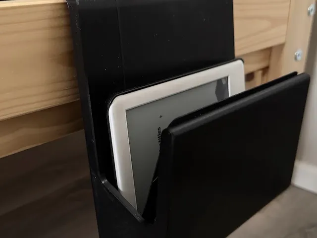 e-reader / book bed holder