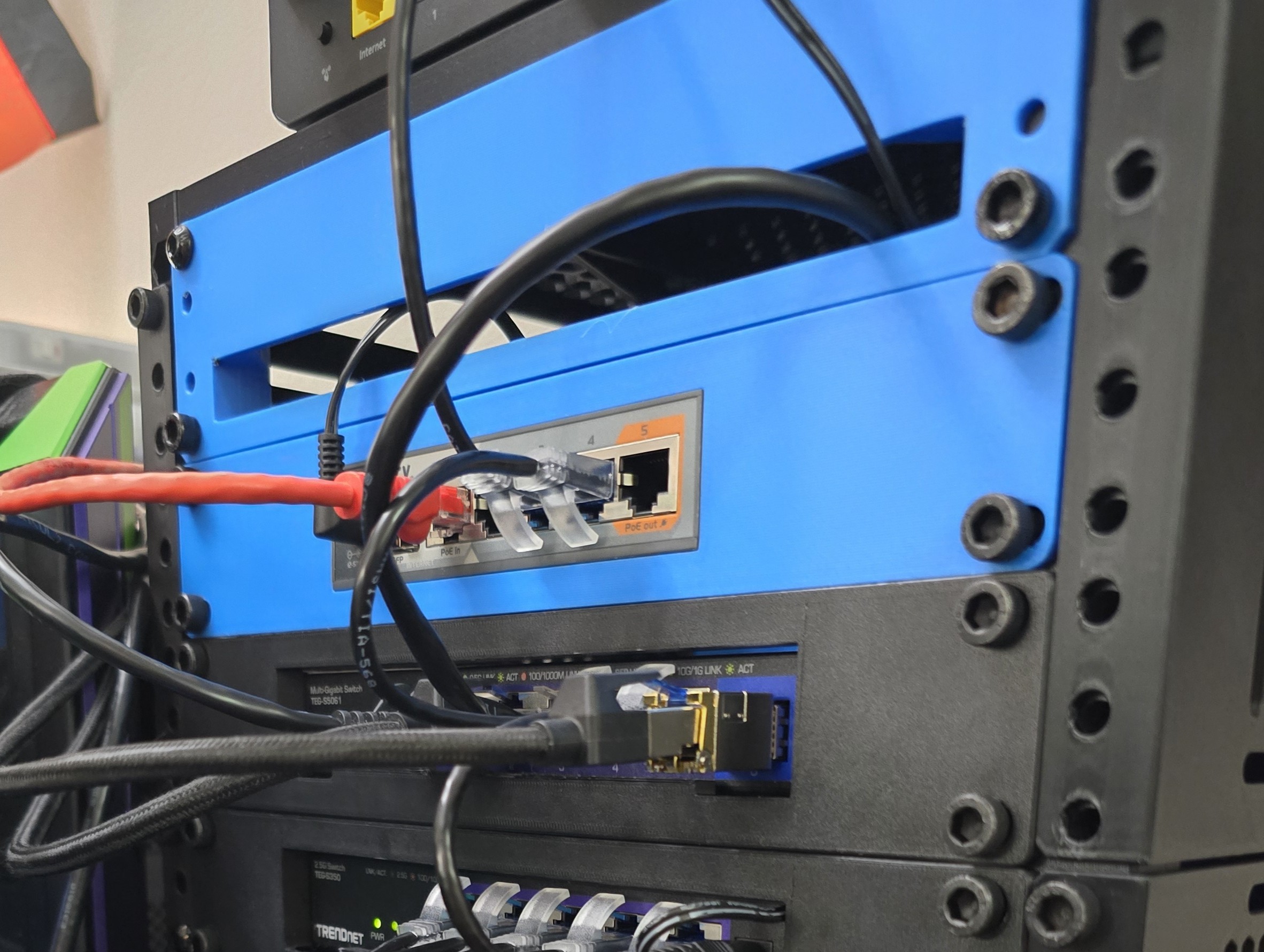 MikroTik hex S RB760iGS 10 In Rack Shelf