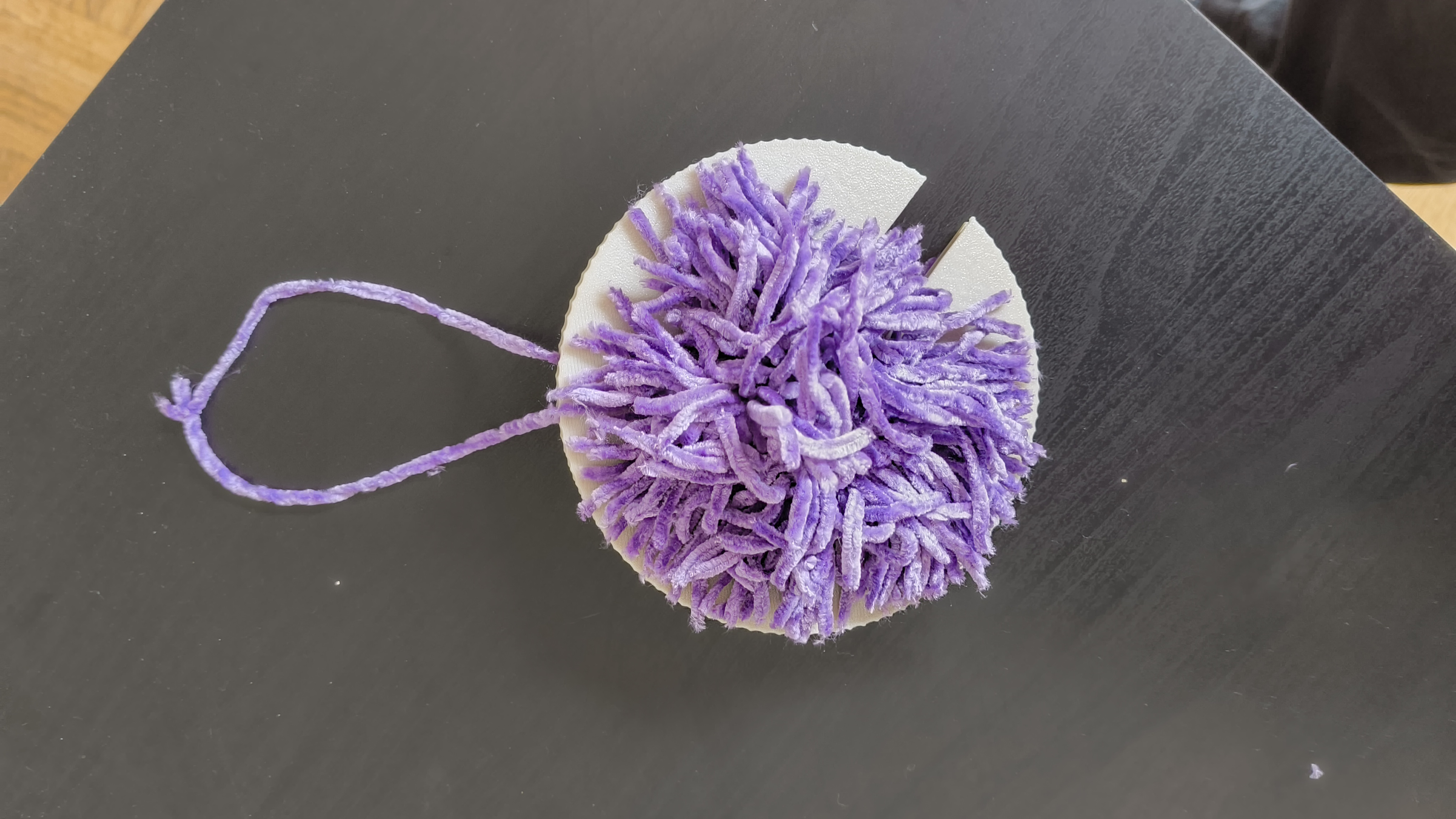 Tool for making pompoms — thumbnail 8