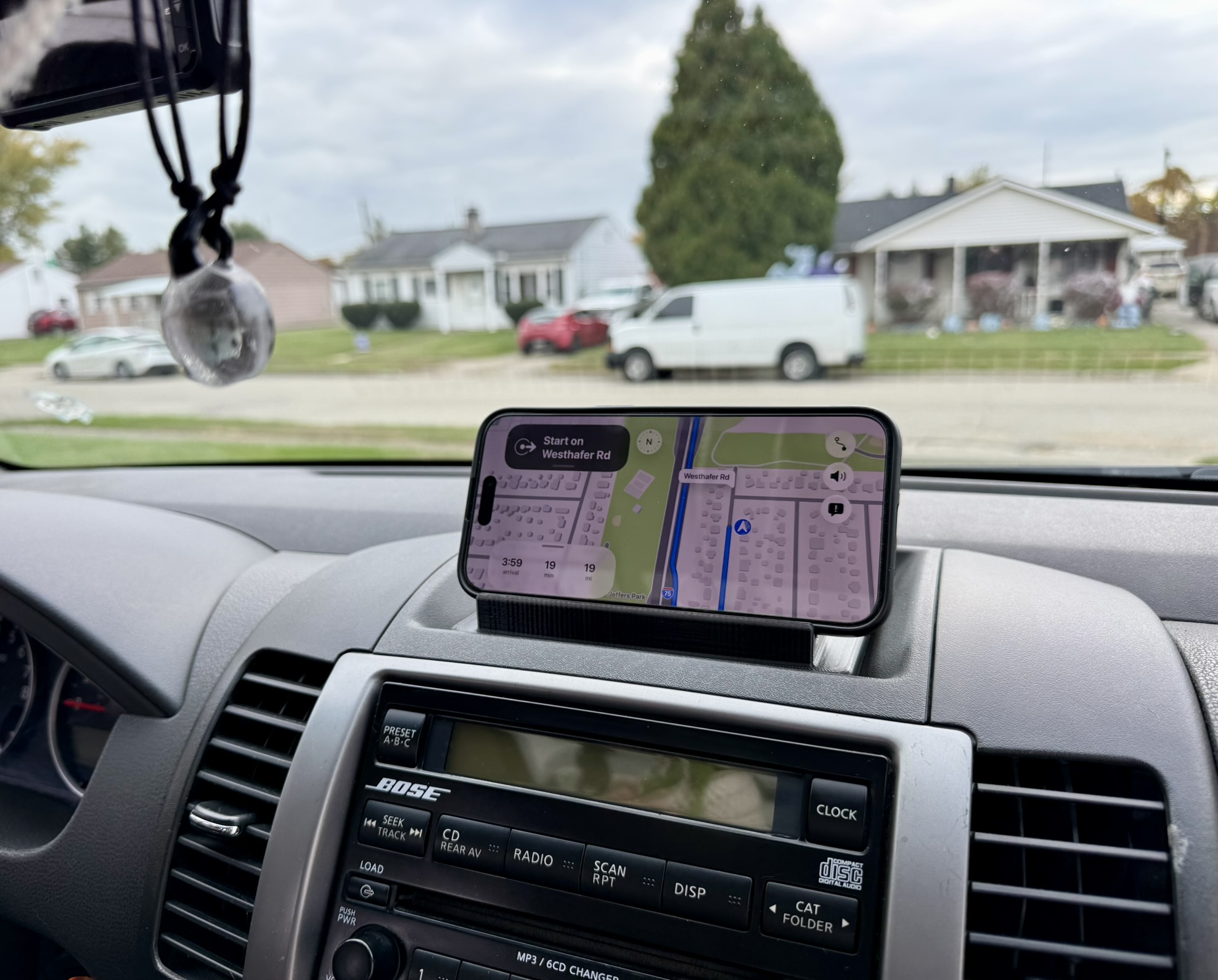Pathfinder Dashboard Phone Holder