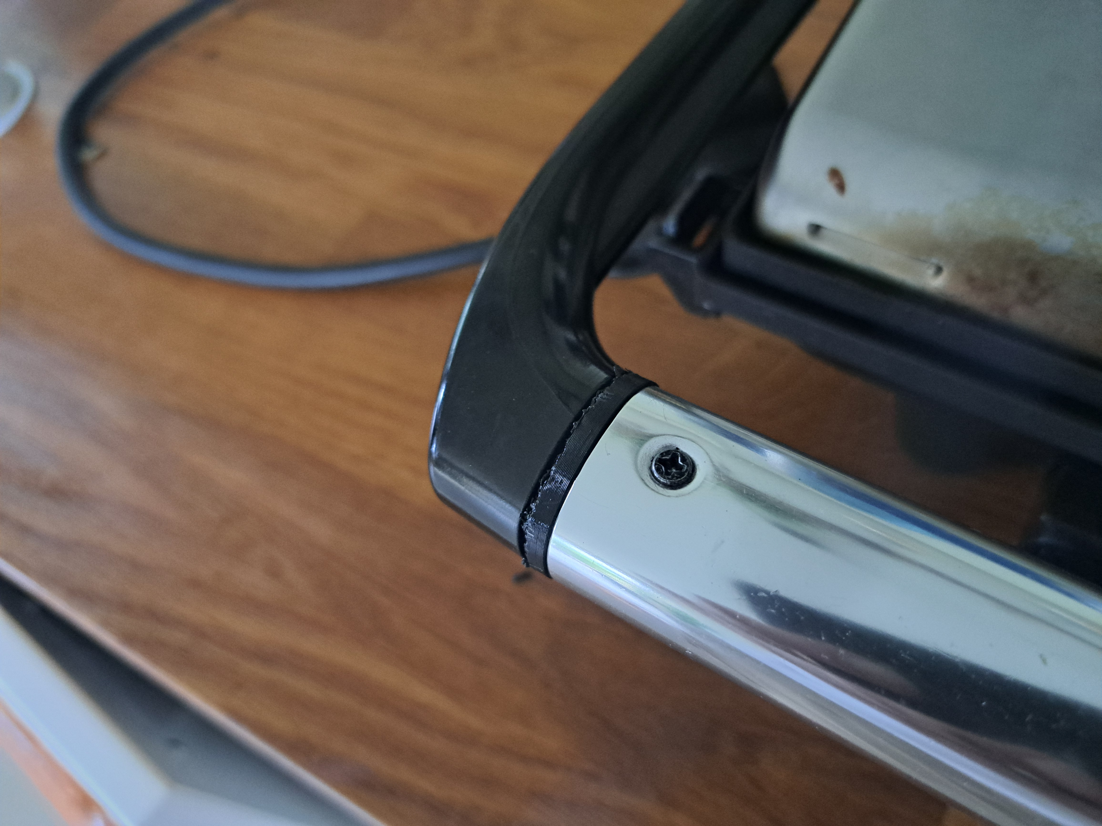 inner mount for the grip of a Tefal GC241D grill — miniatura 2