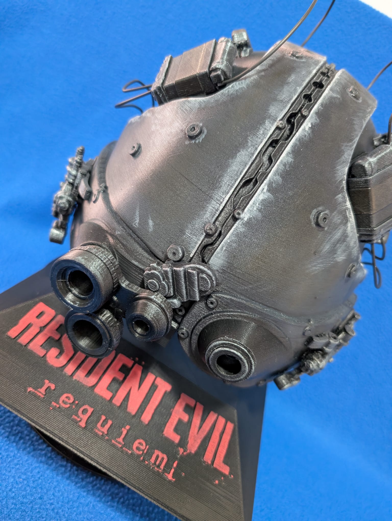 Victor Gideon Mask – Resident Evil Inspired Helmet | STL for 3D Printing | Cosplay & Display