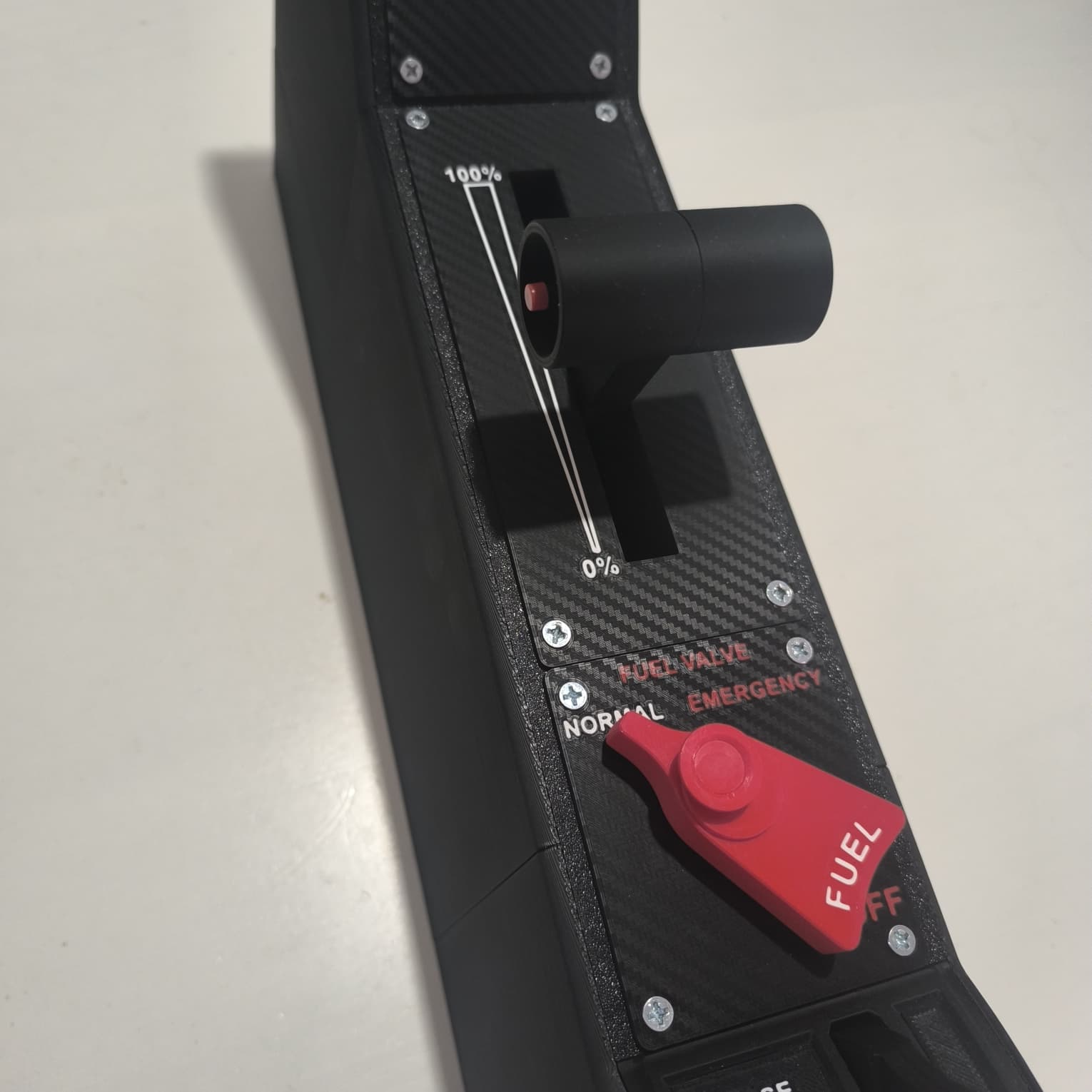 Inspired by Diamond DA40 – Fully 3D Printed DIY Dymon 4000 SE Center Console for Flight Simulator — thumbnail 10
