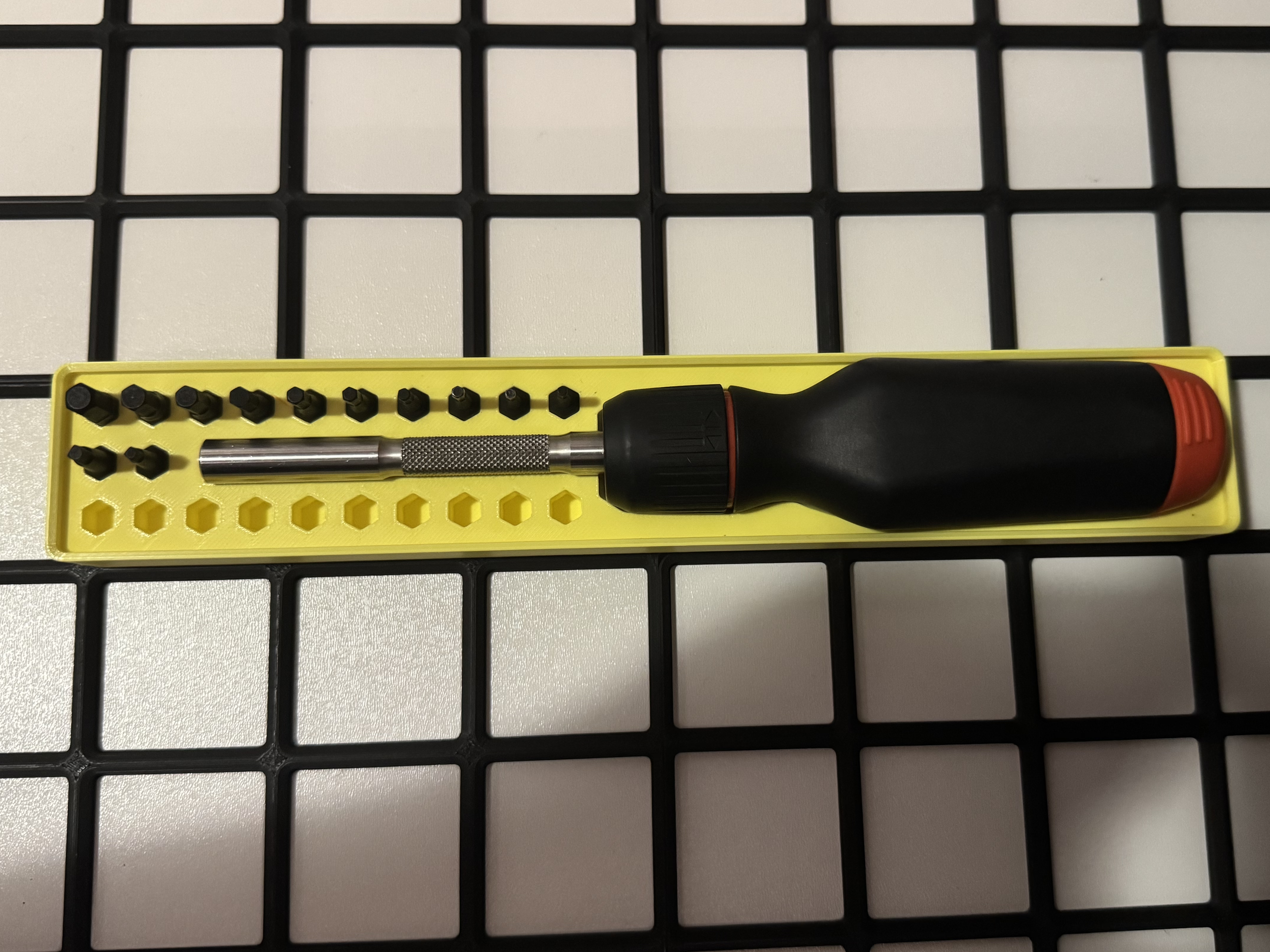 Gridfinity LTT Screwdriver holder — thumbnail 3
