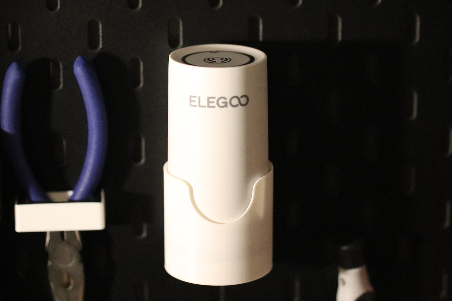 Skadis - Elegoo Vacuum Pump Holder