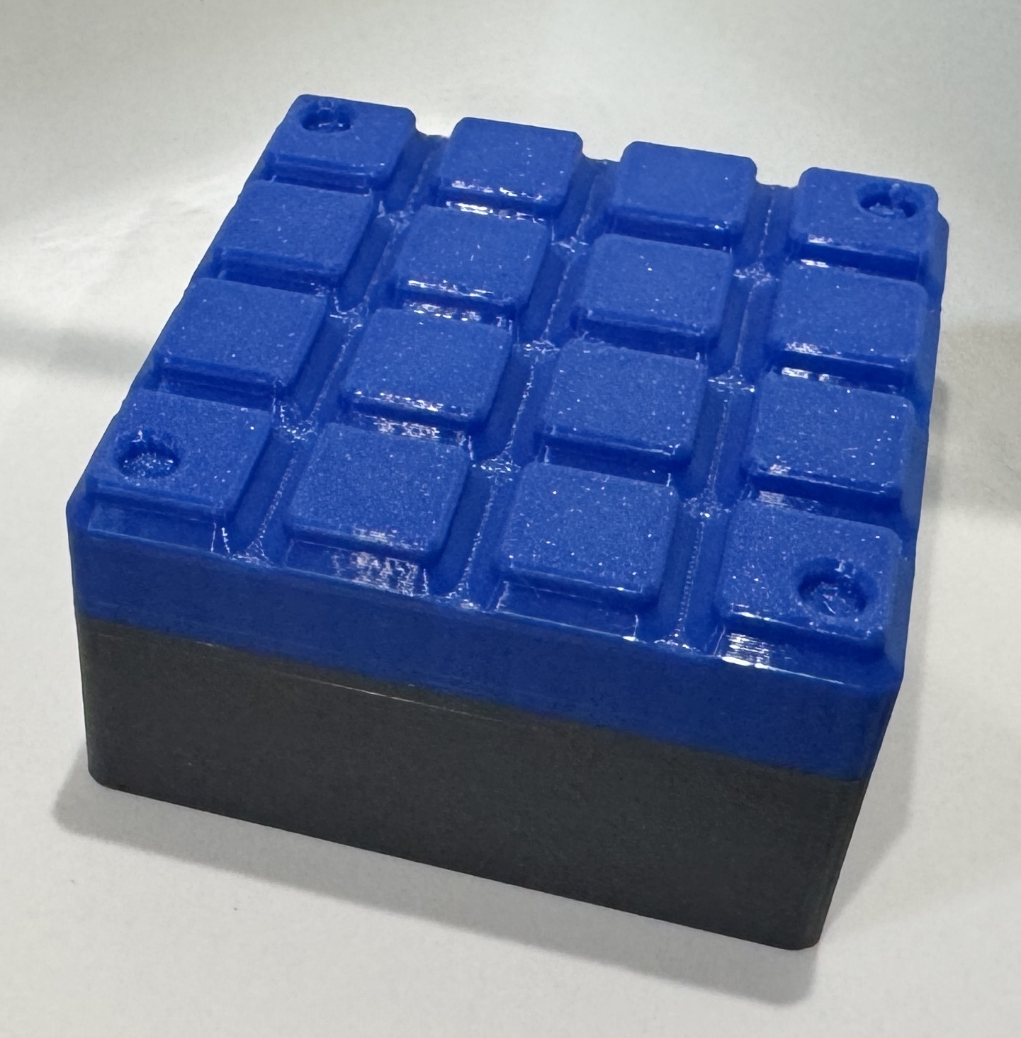 Miniatura 7 do modelo 3D Gridfinity 2x2x6u holder for hex bits - stackable