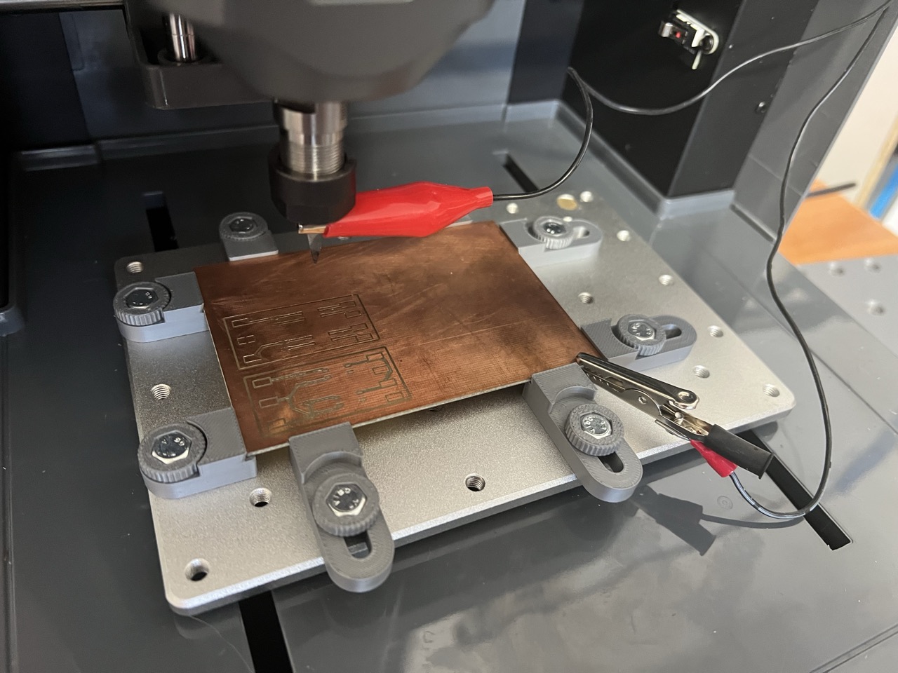 Low-Profile PCB Clamp for Genmitsu Cubiko CNC