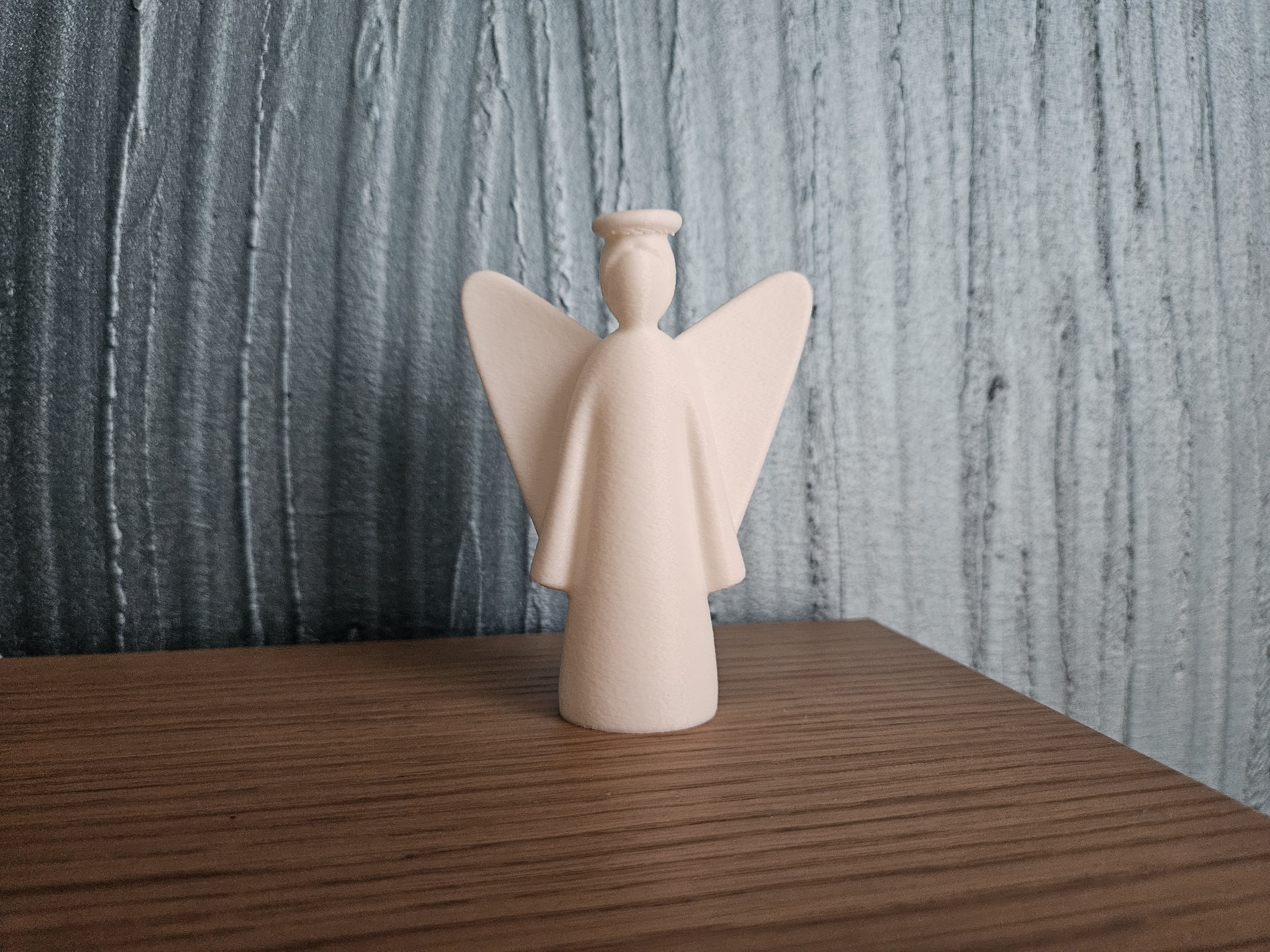 Angelo Minimalista in Stile Moderno