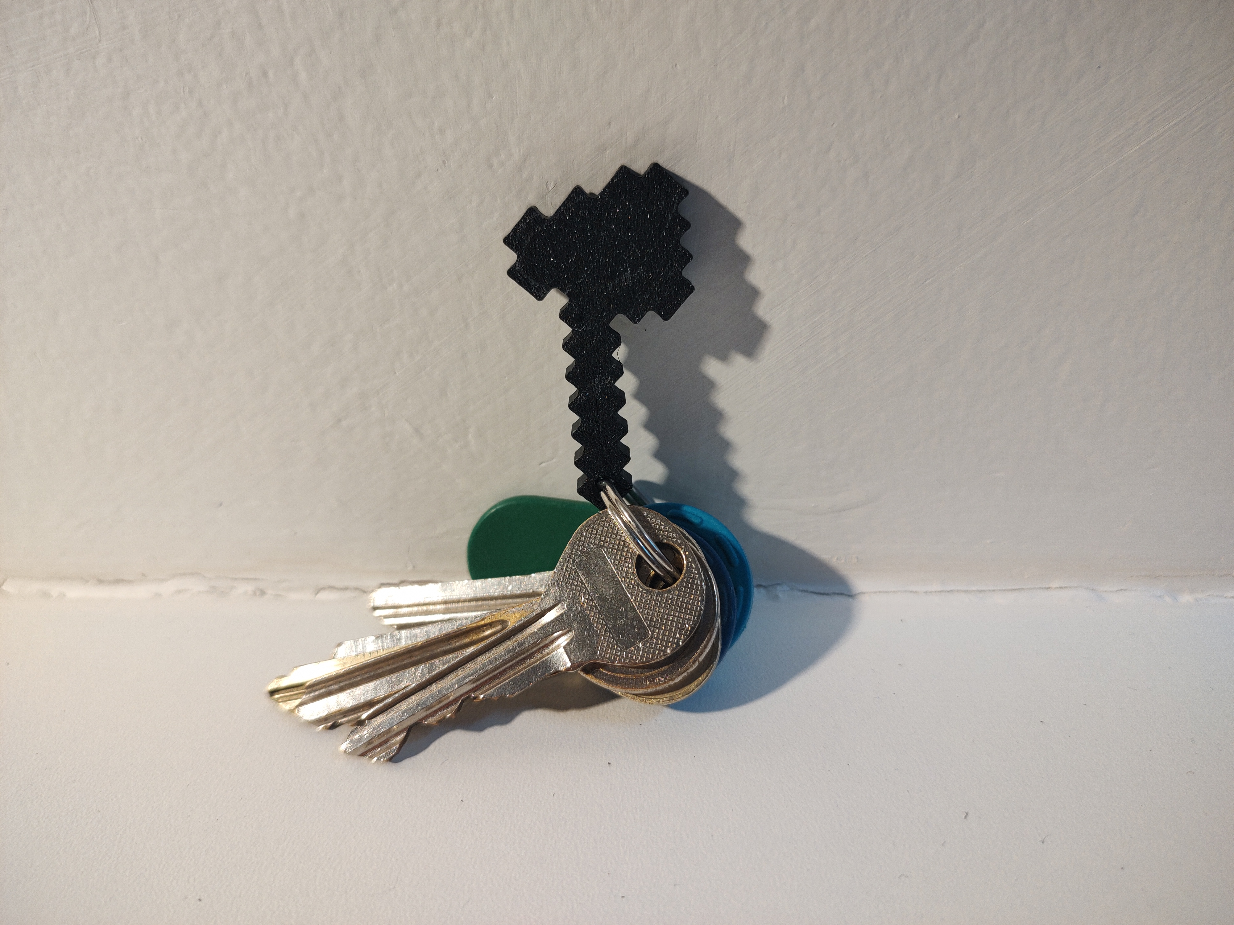 Miniatura 4 do modelo 3D Minecraft axe keychain