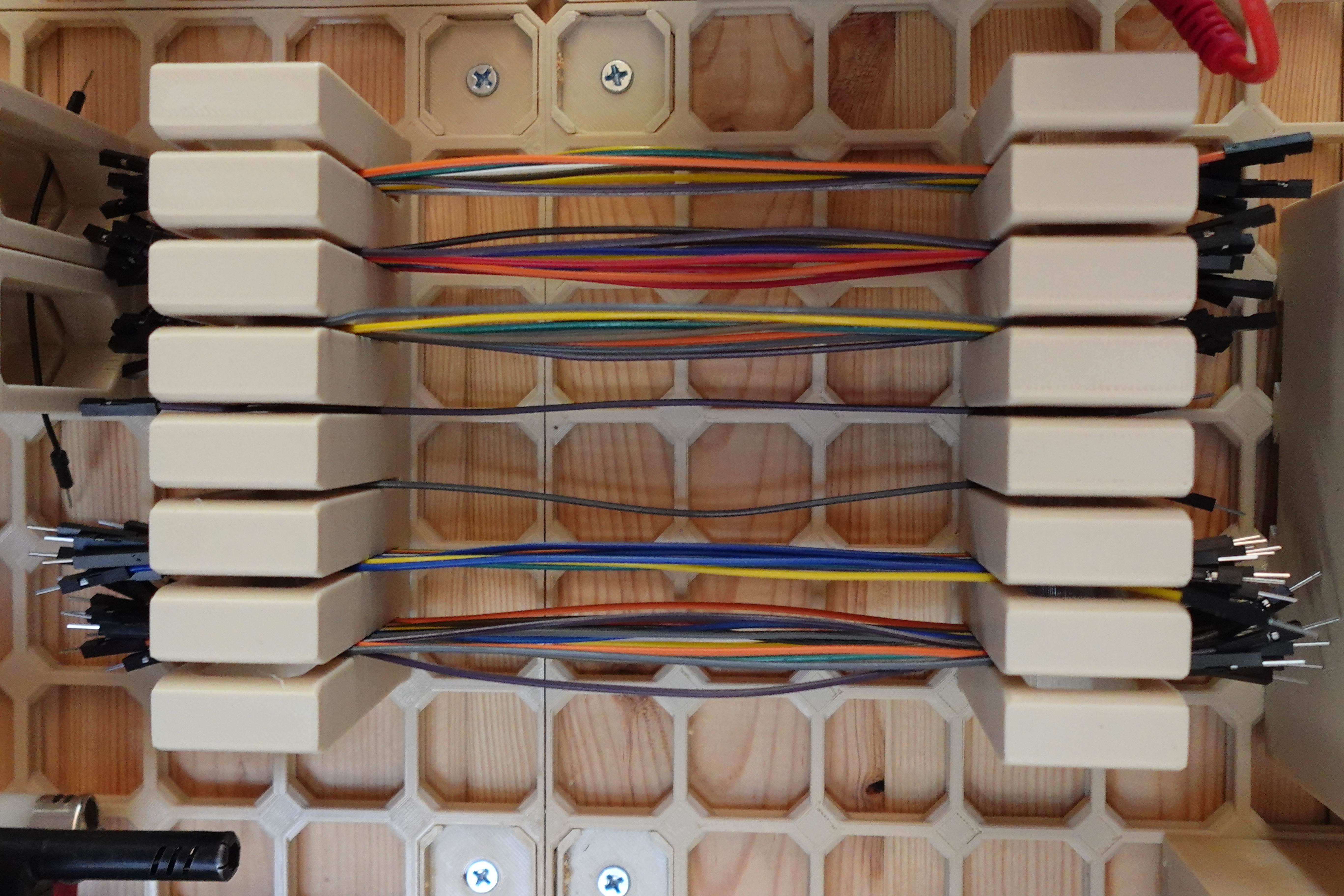 DuPont and Jumper Wire Holder for Multiconnect Wall Systems (OpenGrid, HSW, GOEWS, Multiboard, SKADIS)