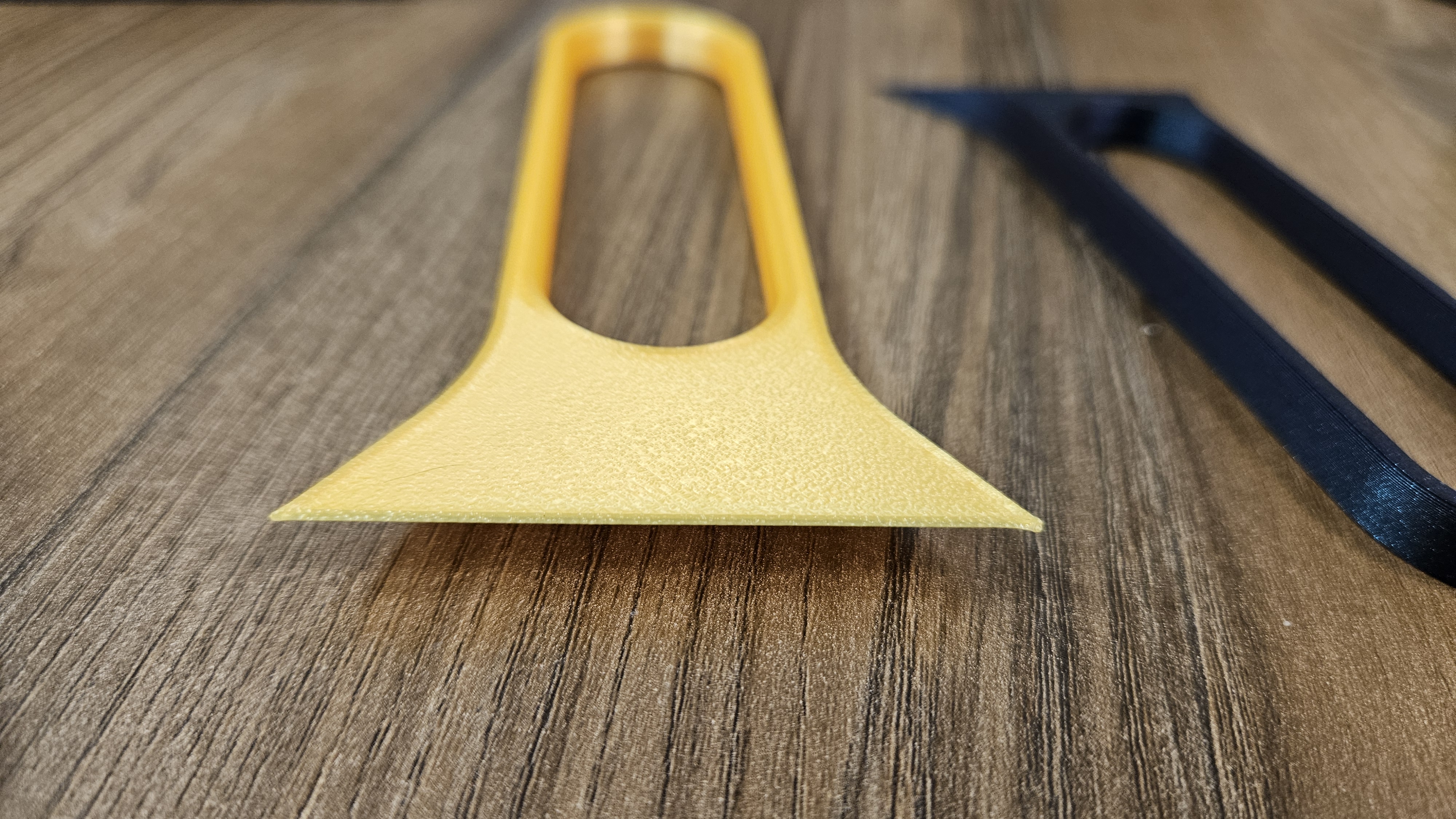 Sharp Bed Scraper - fast and light — thumbnail 4
