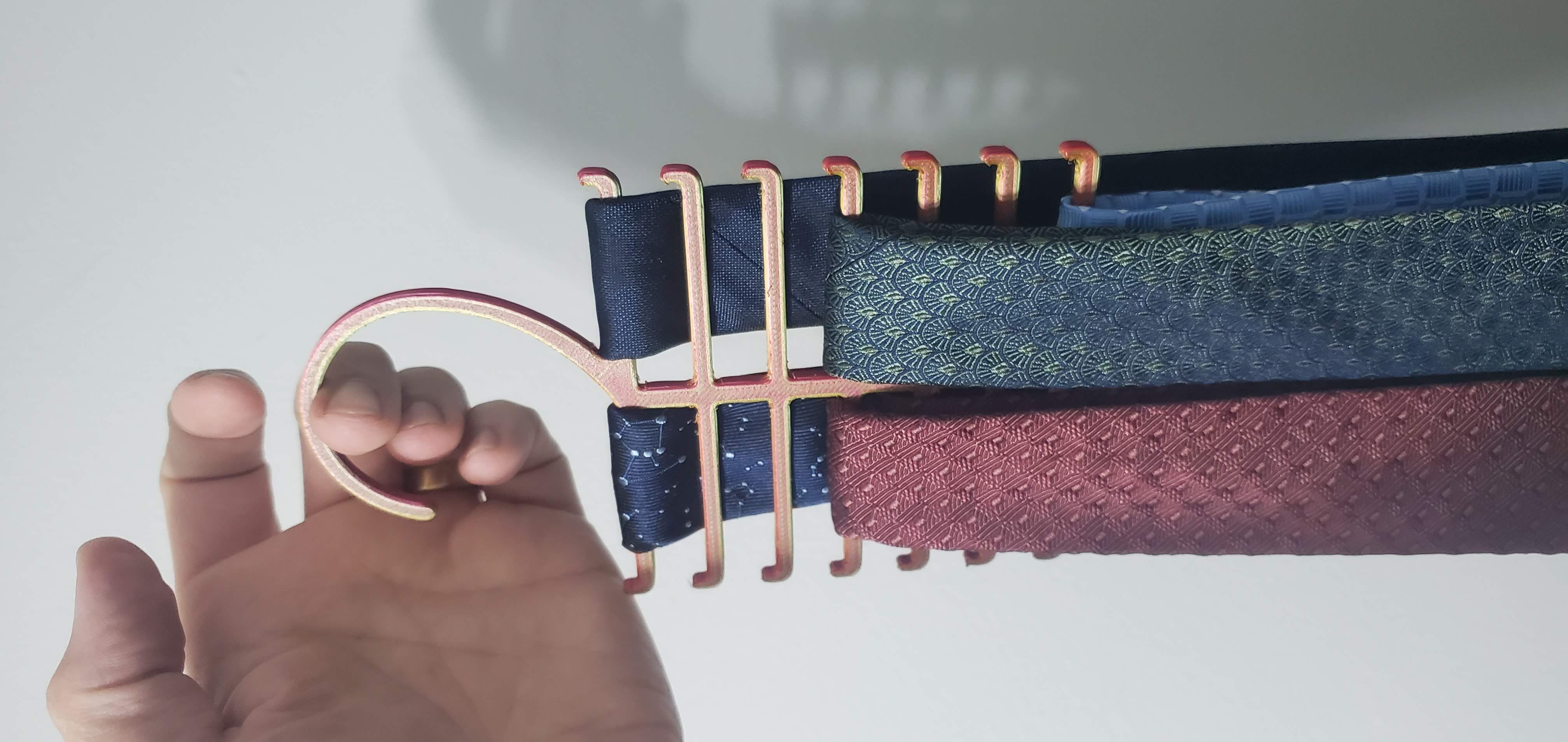 Vertical Tie Hanger