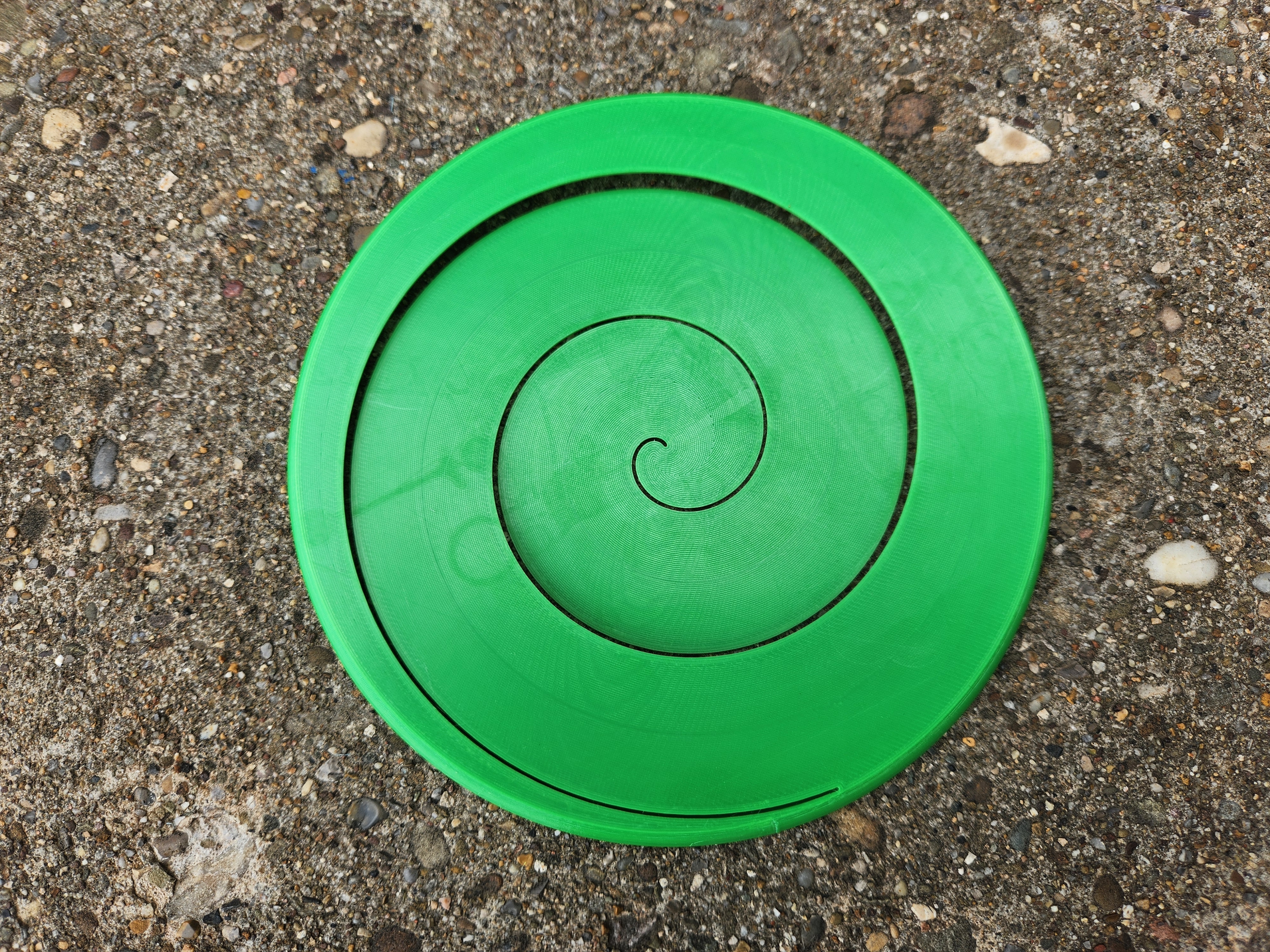 Spiral Frisbee