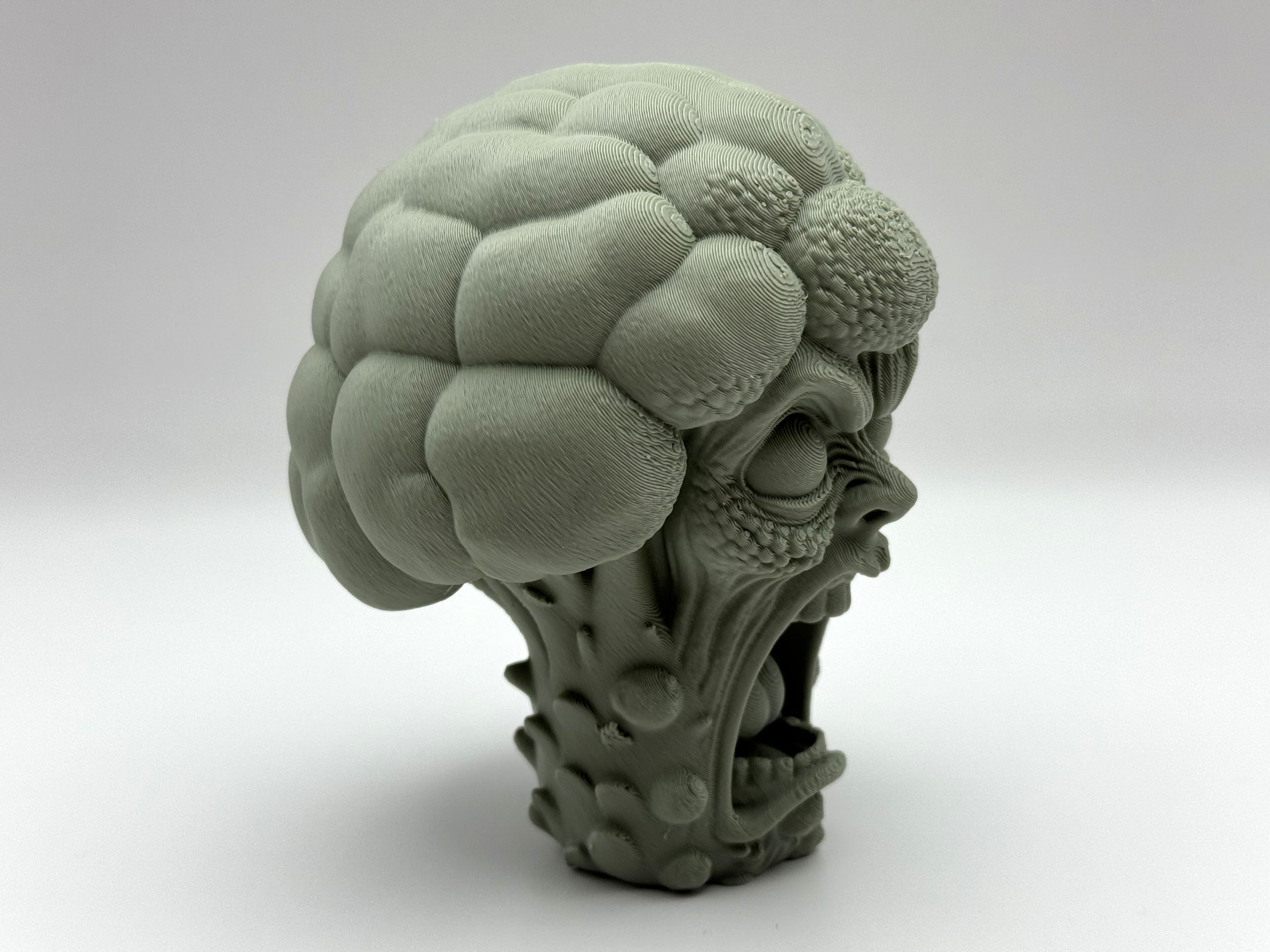 Miniatura 3 do modelo 3D Freaky Broccoli Figure