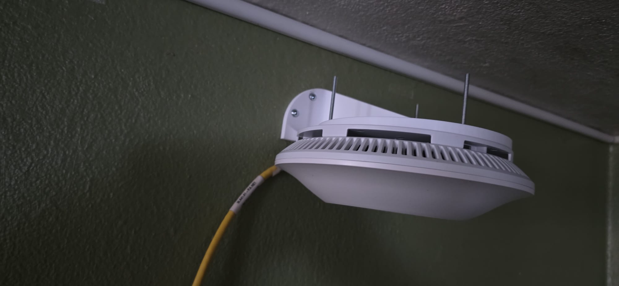 Grandstream access point wall mount