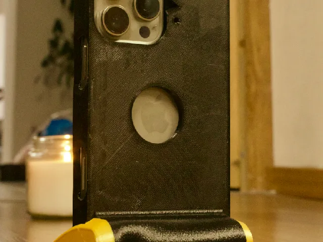 Steady grip for iPhone 16 Pro Max