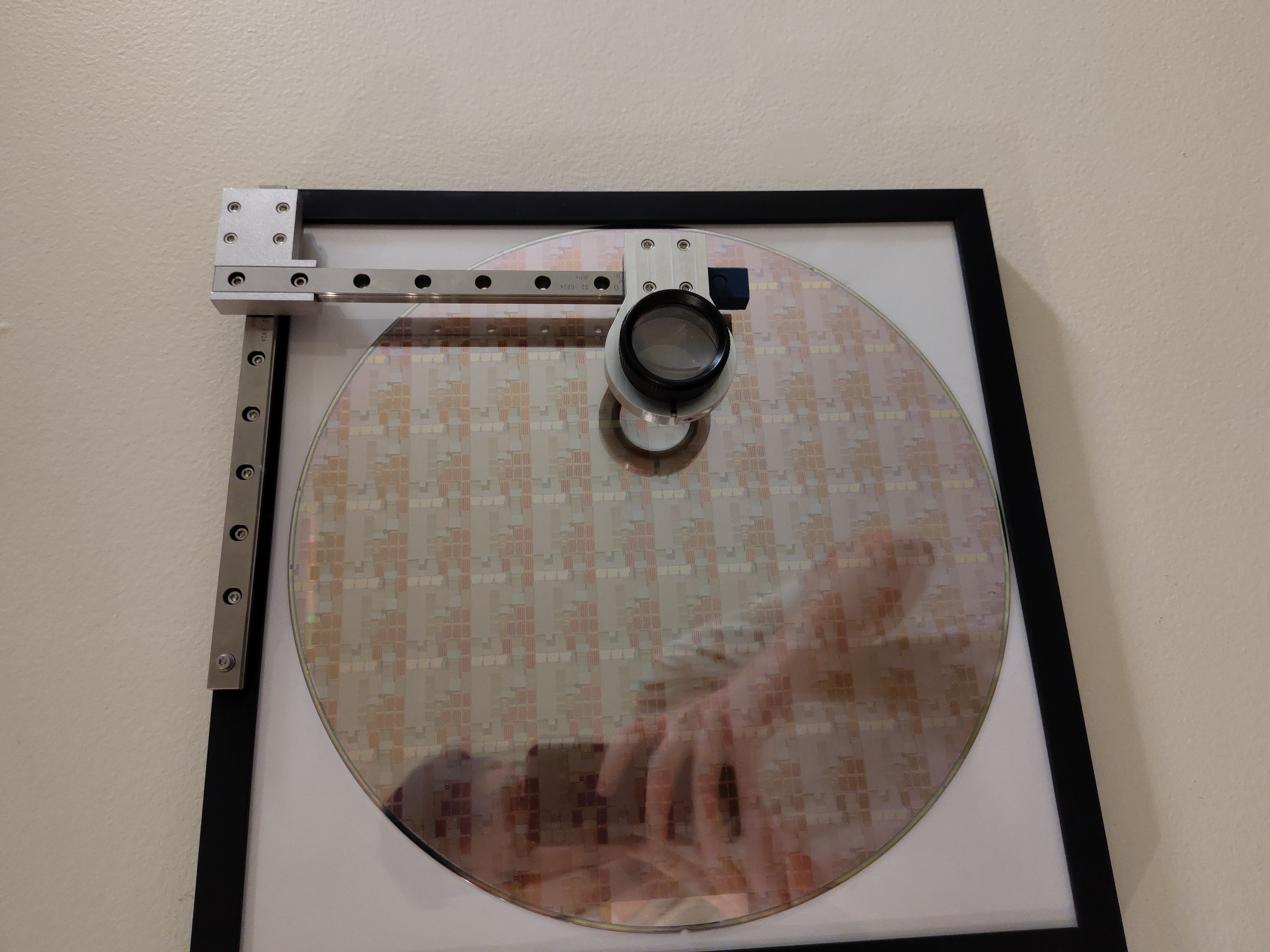 Lens holder for silicon wafer art frame