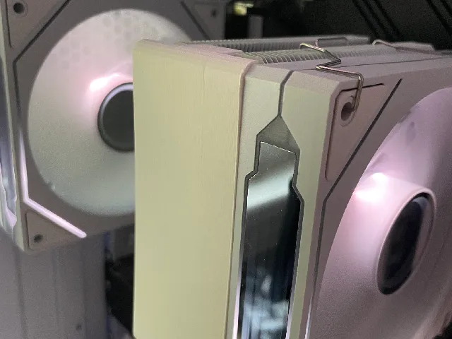 Thermalright Assasin king 120SE heatsink side cover